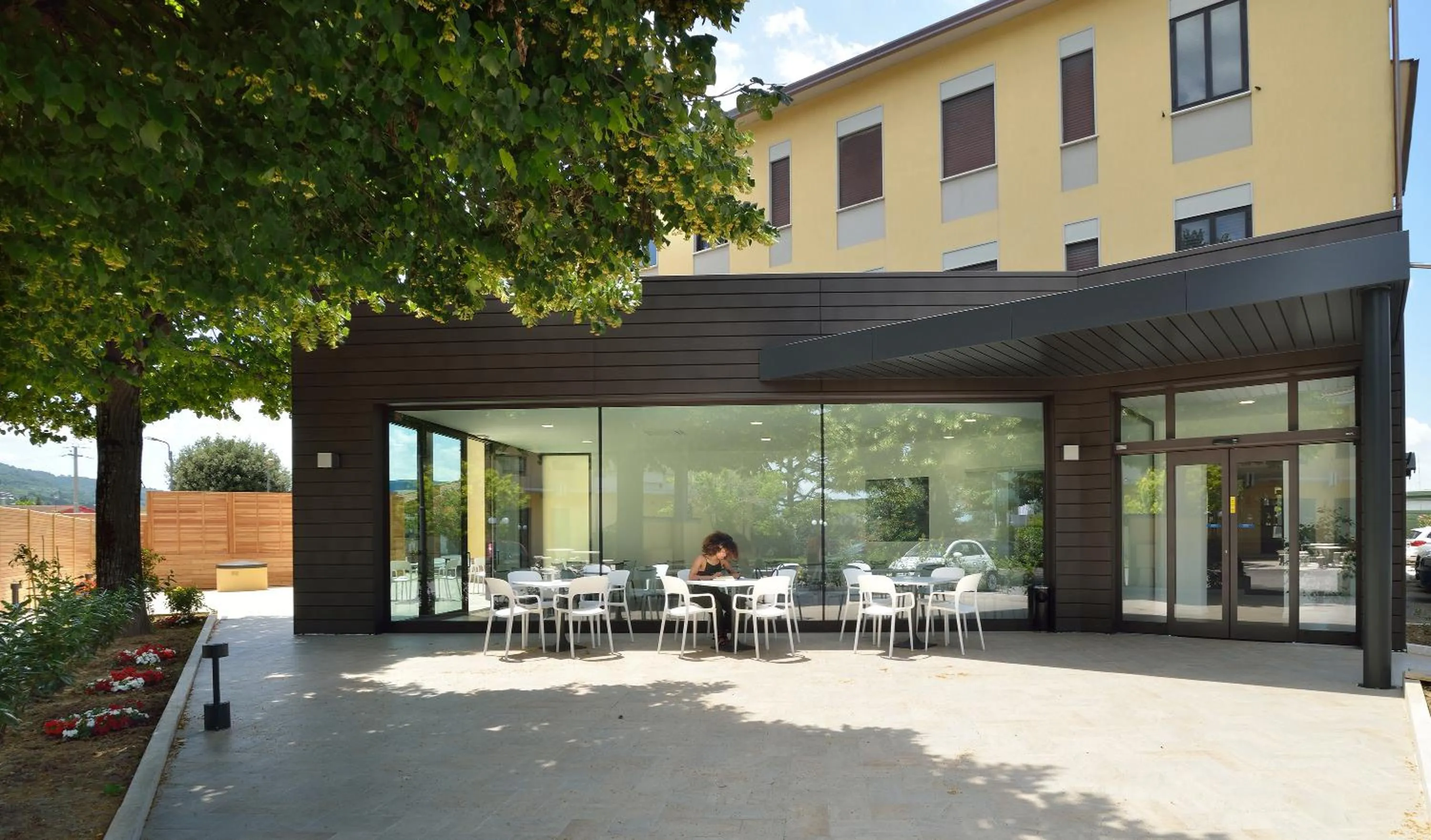 Property building in Hotel Ristorante Dante