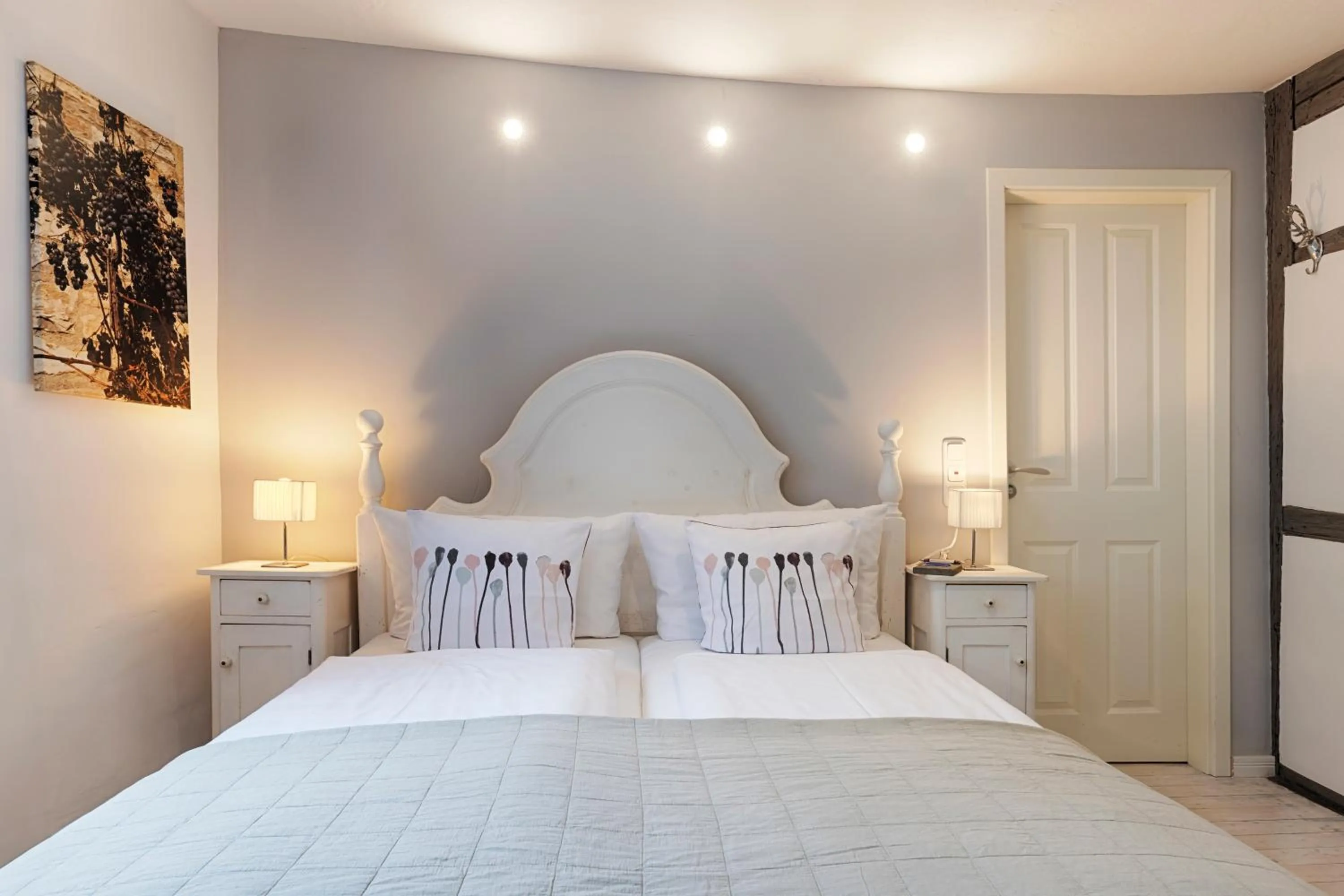 Bed in Weinhotel Oechsle & Brix