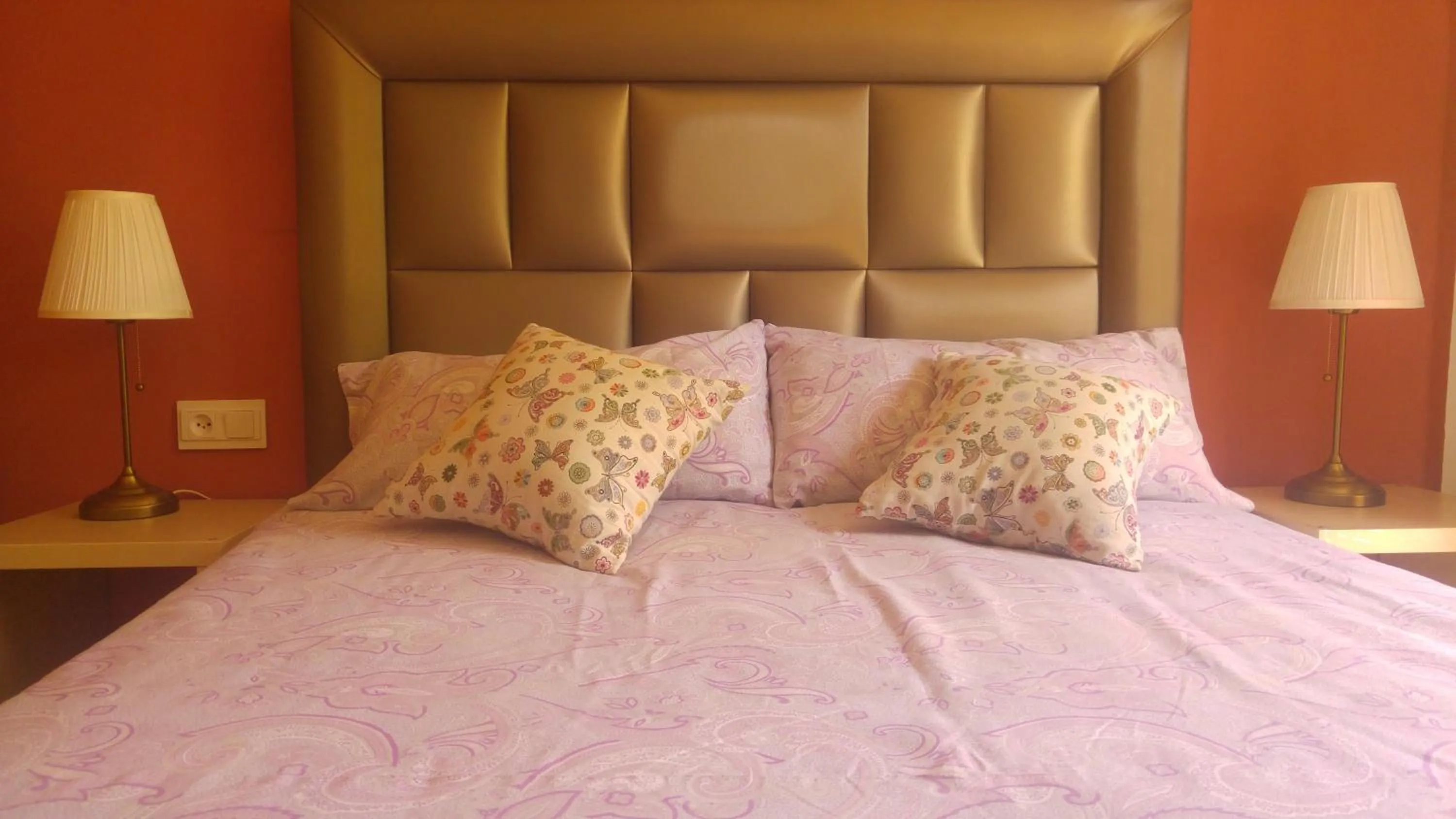 Photo of the whole room, Bed in Hospederia V Centenario