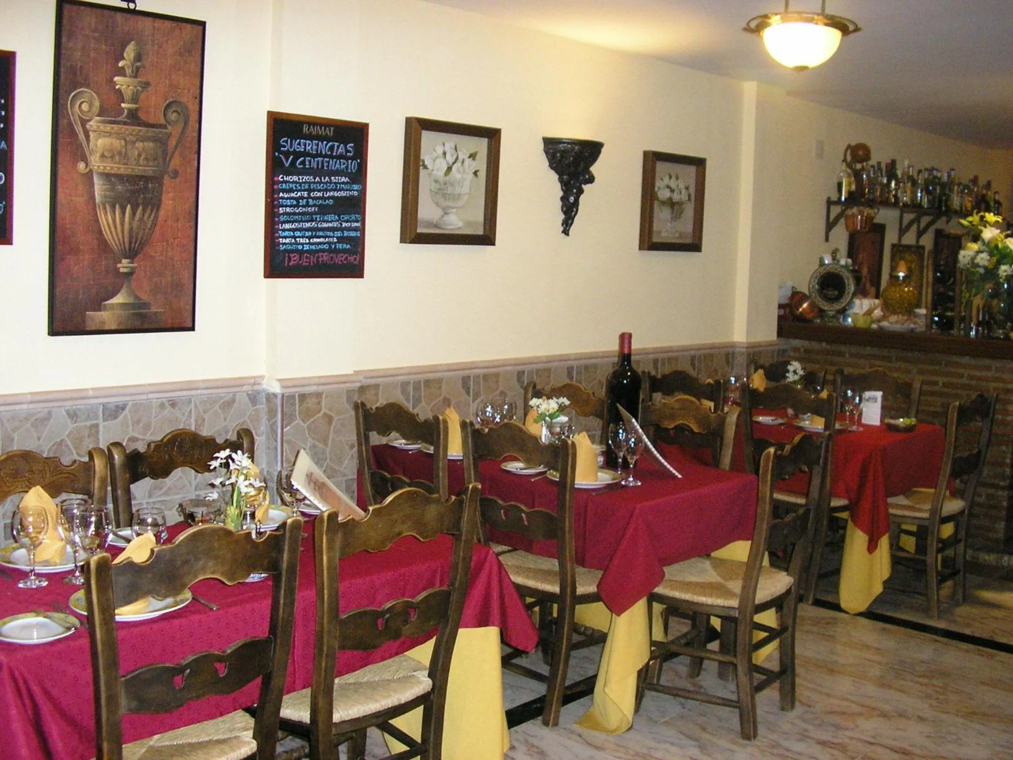 Restaurant/places to eat in Hospederia V Centenario