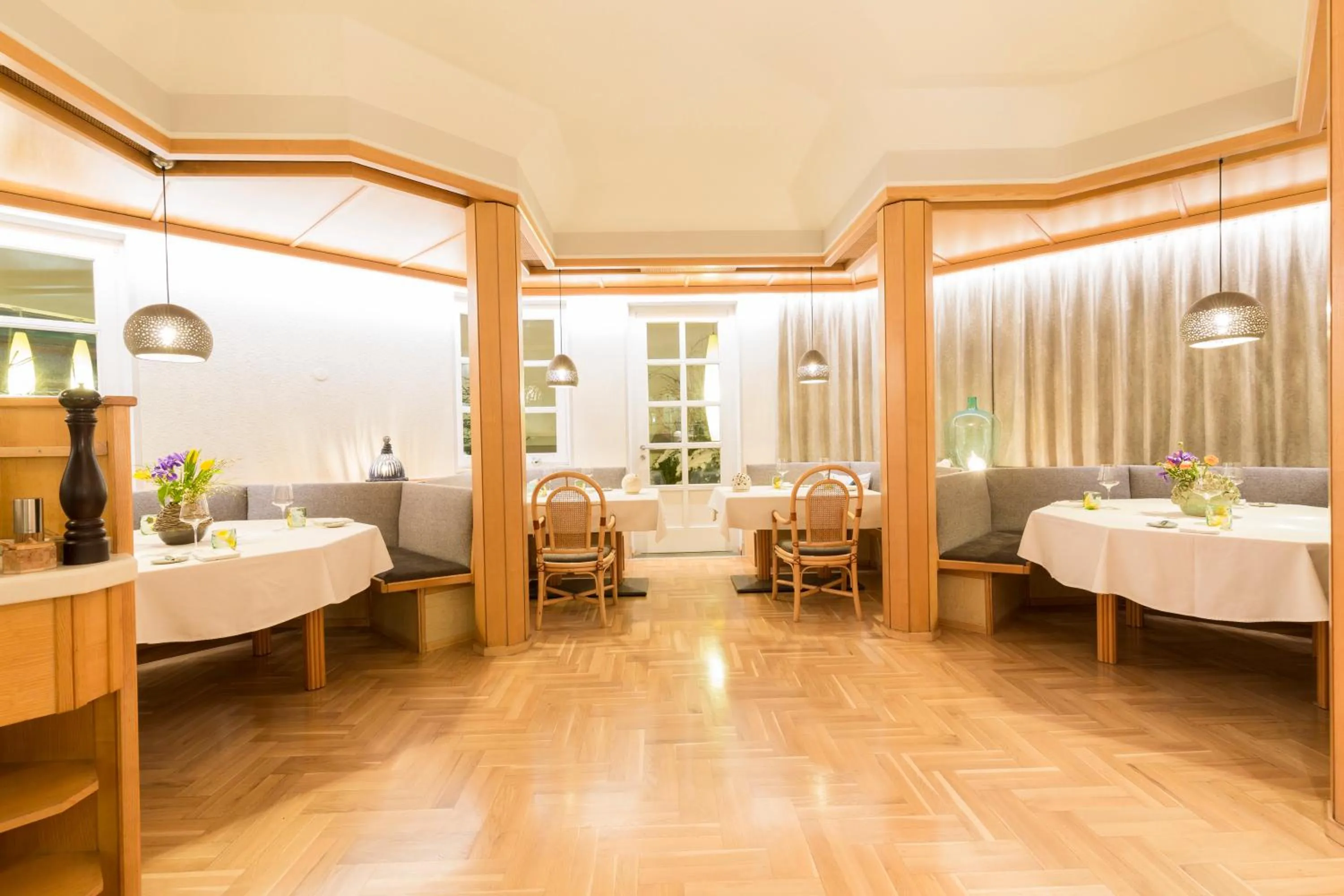 Restaurant/places to eat, Bed in Hotel-Restaurant-Café Krainer