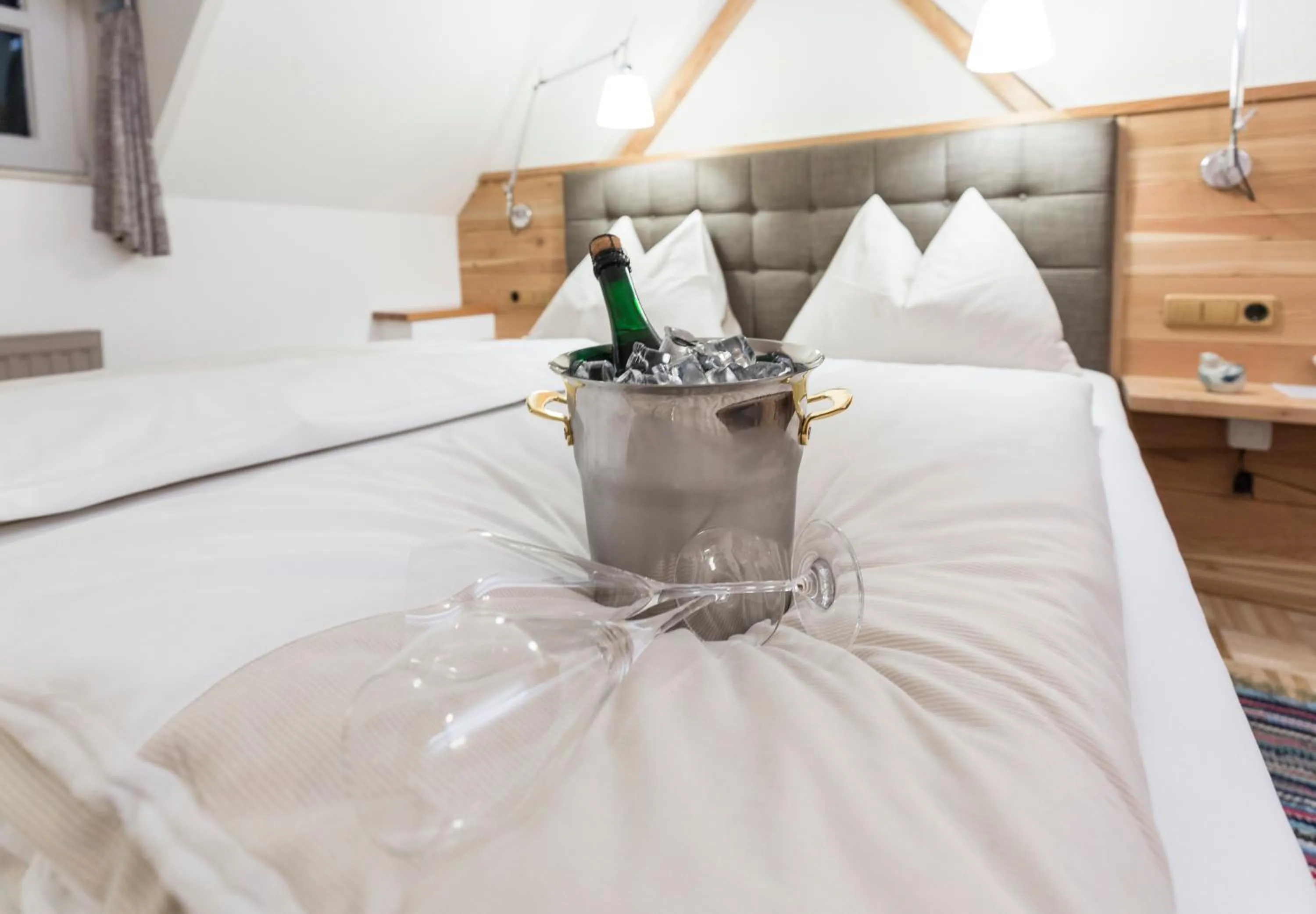 Bed in Hotel-Restaurant-Café Krainer