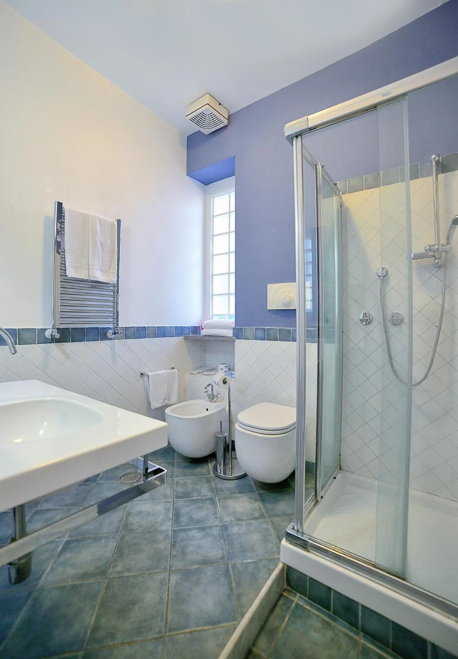 Bathroom in Spaccanapoli Comfort Suites