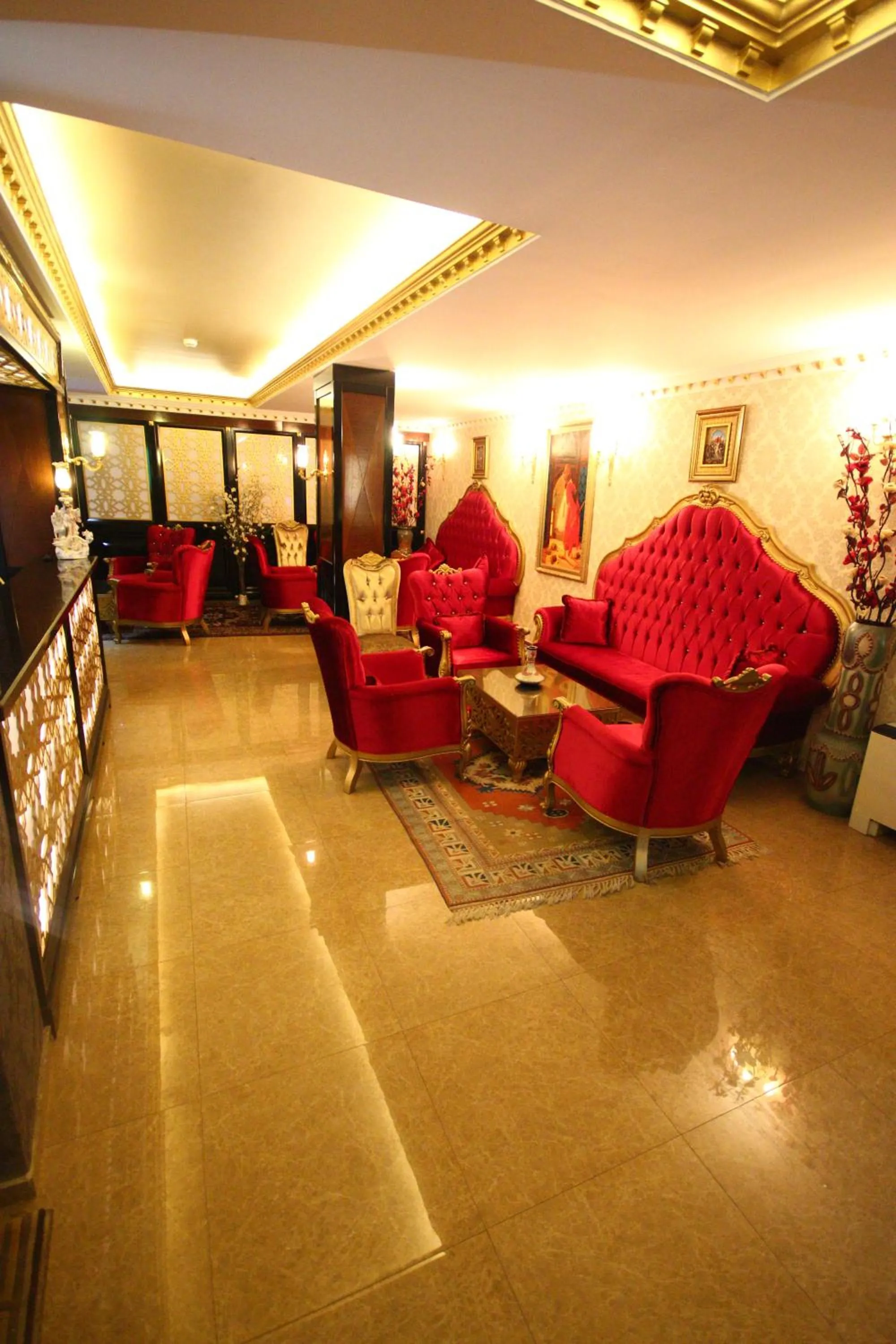 Bed, Lobby/Reception in Salinas Istanbul Hotel