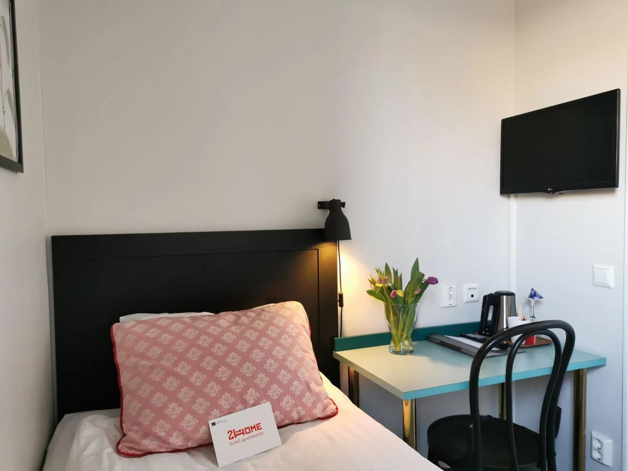 Bedroom, Bed in 2Home Hotel Gävle