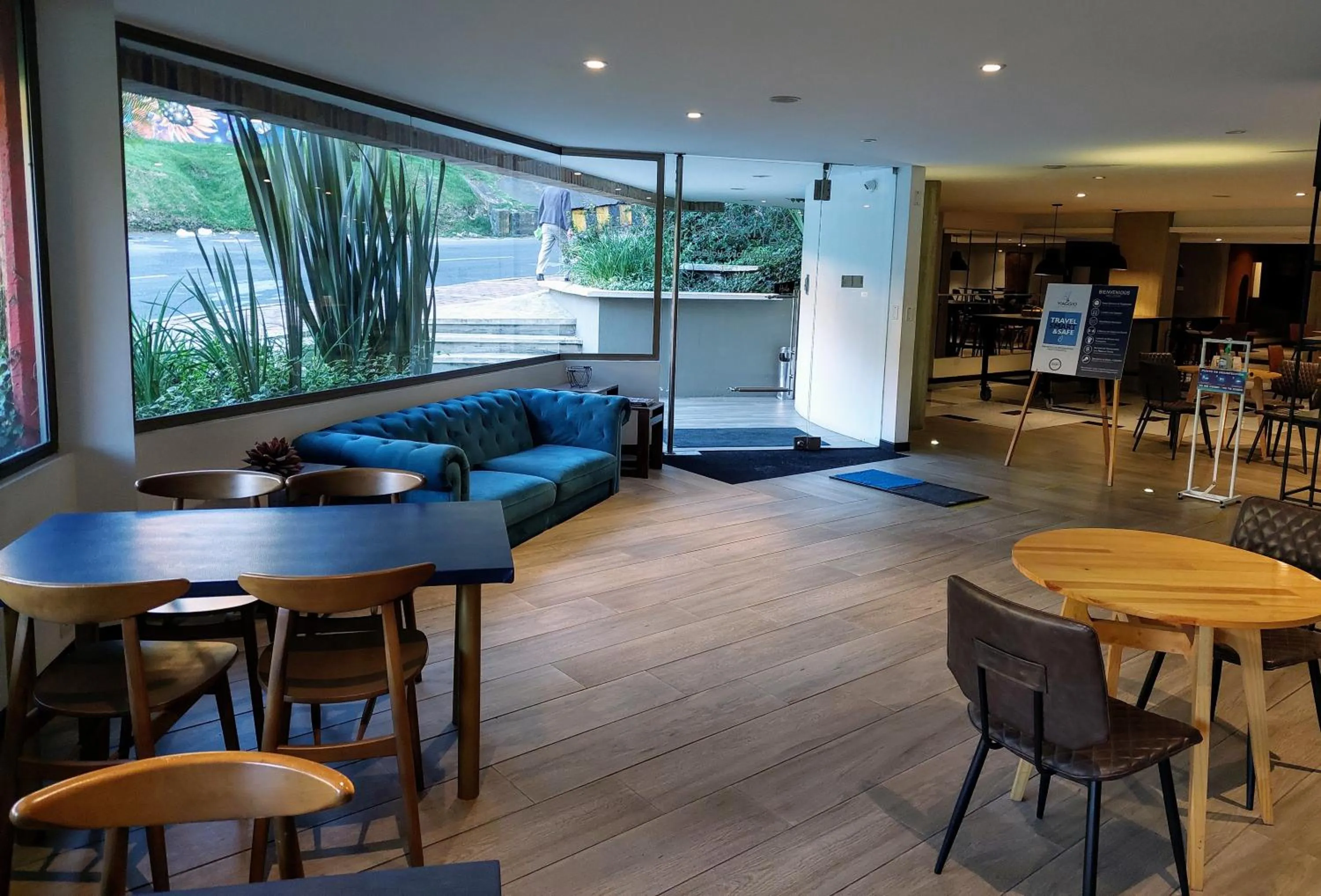 Restaurant/places to eat in Viaggio Urbano Business