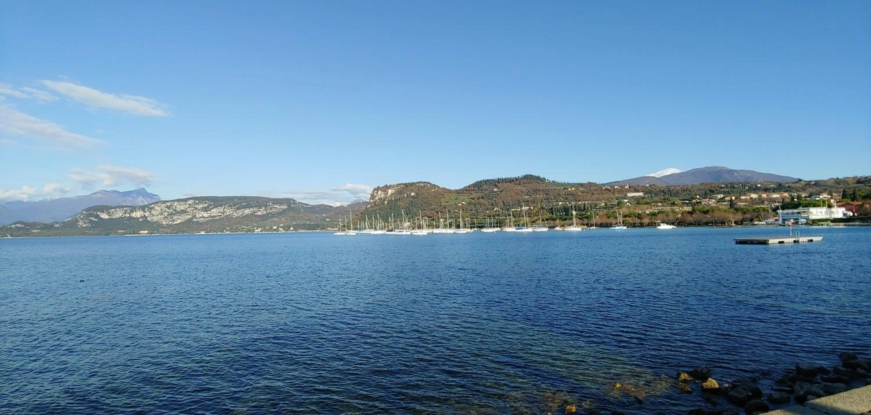 Neighbourhood in Blue Lake Residence - Bardolino