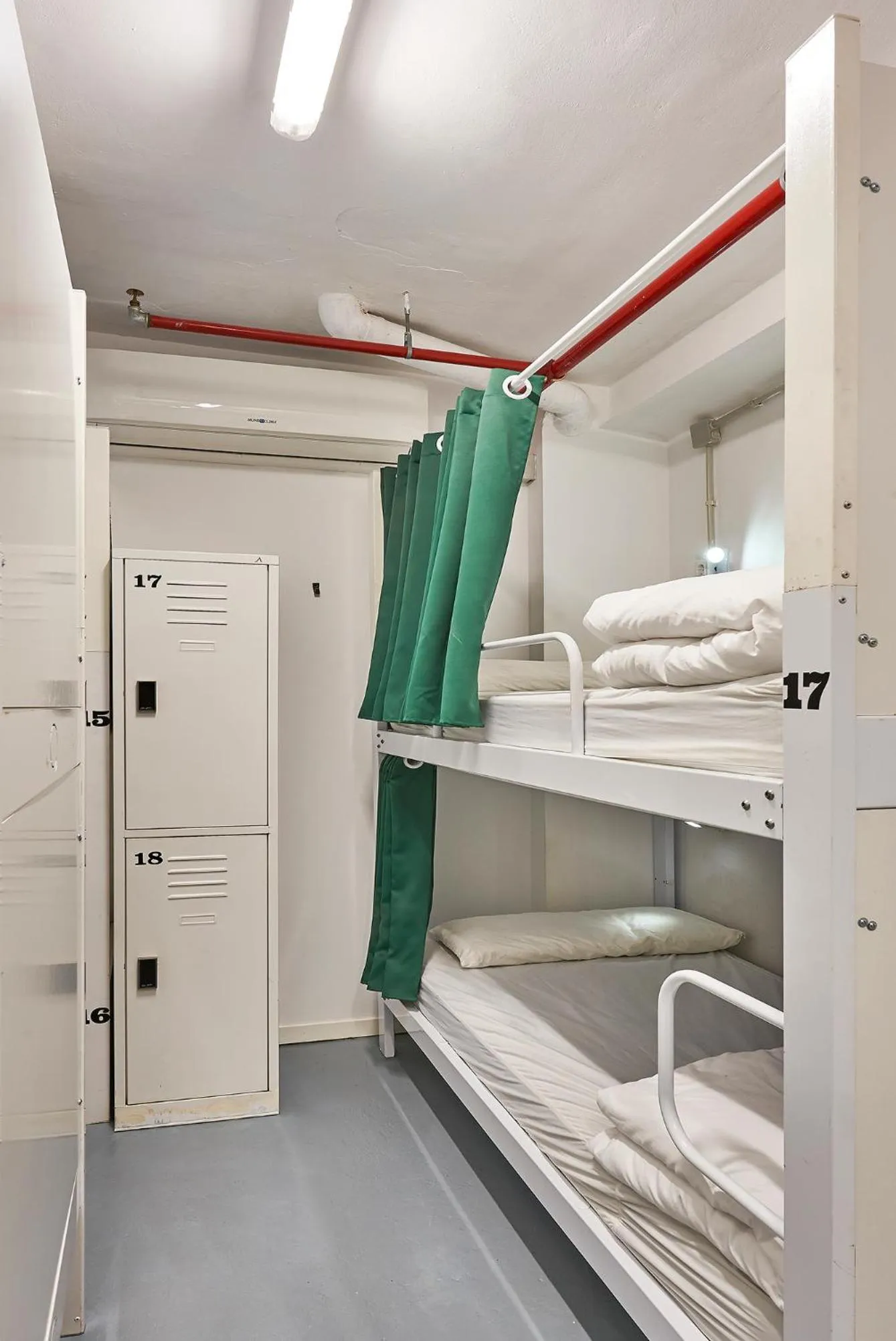 Decorative detail in Hola Hostal Collblanc