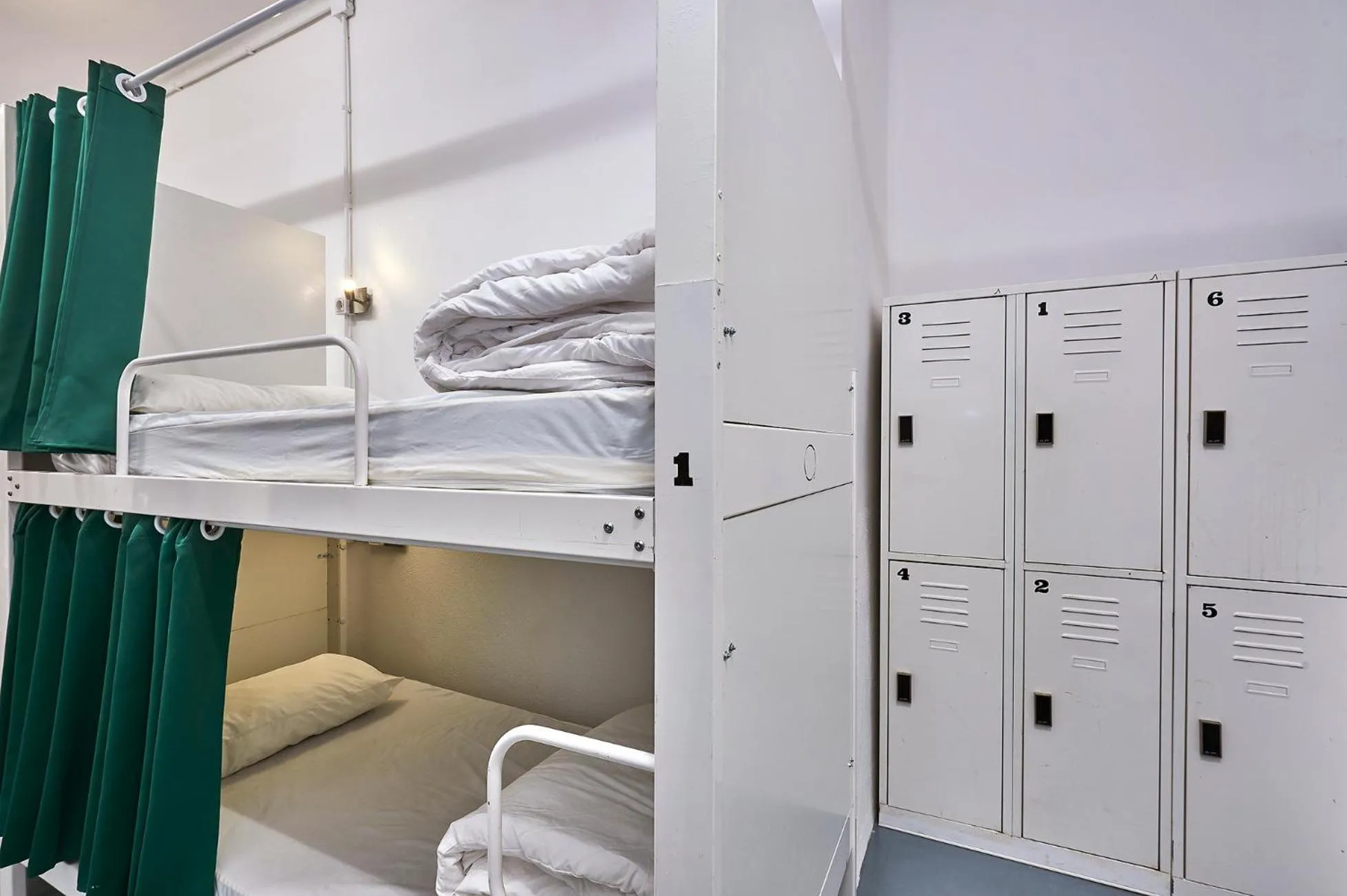 Decorative detail in Hola Hostal Collblanc