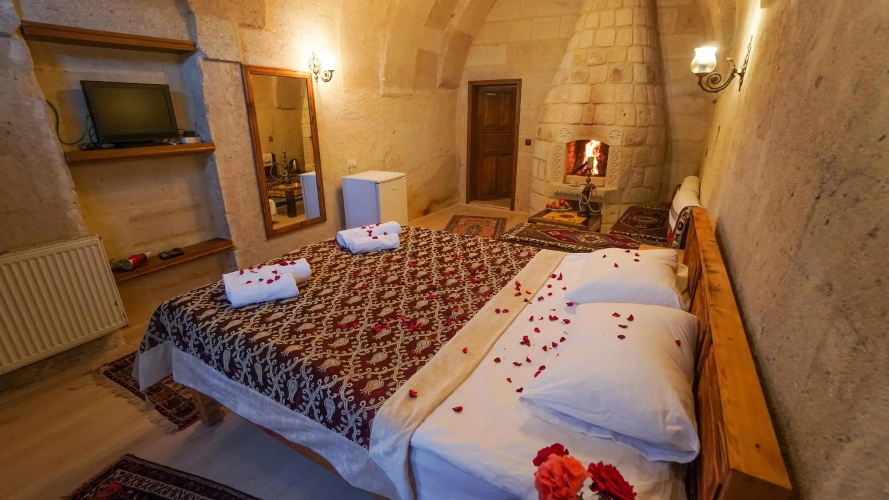 Photo of the whole room, Bed in Asyada Suites Hotel