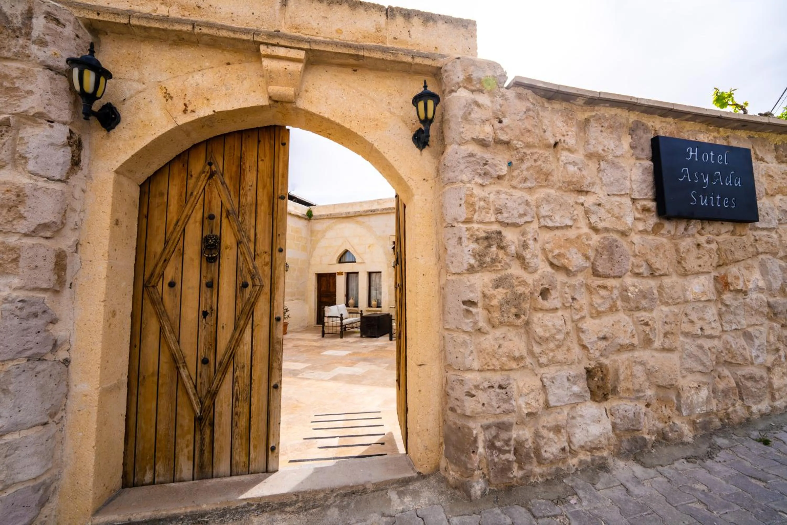 Facade/entrance in Asyada Suites Hotel