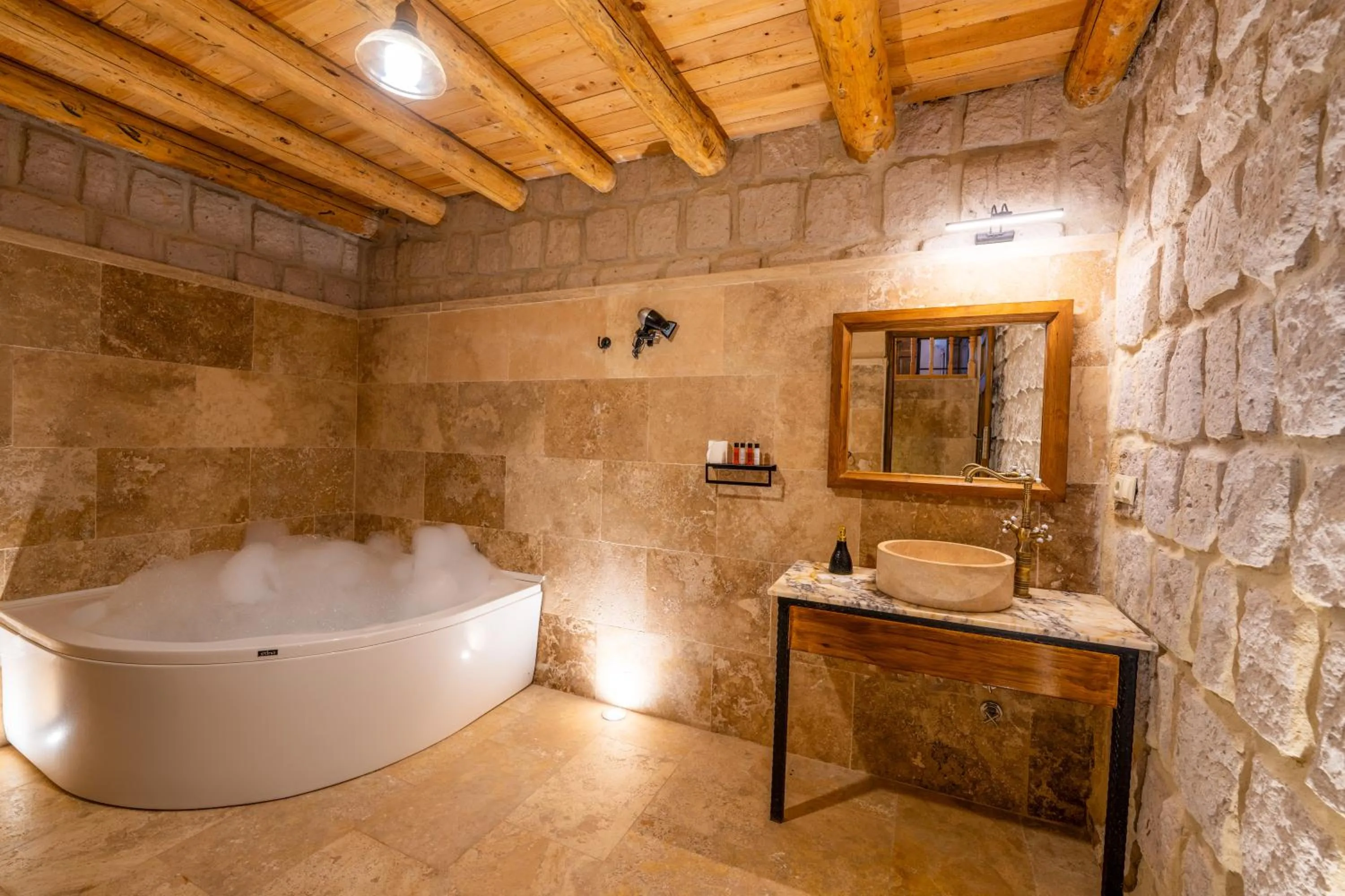 Hot Tub in Asyada Suites Hotel