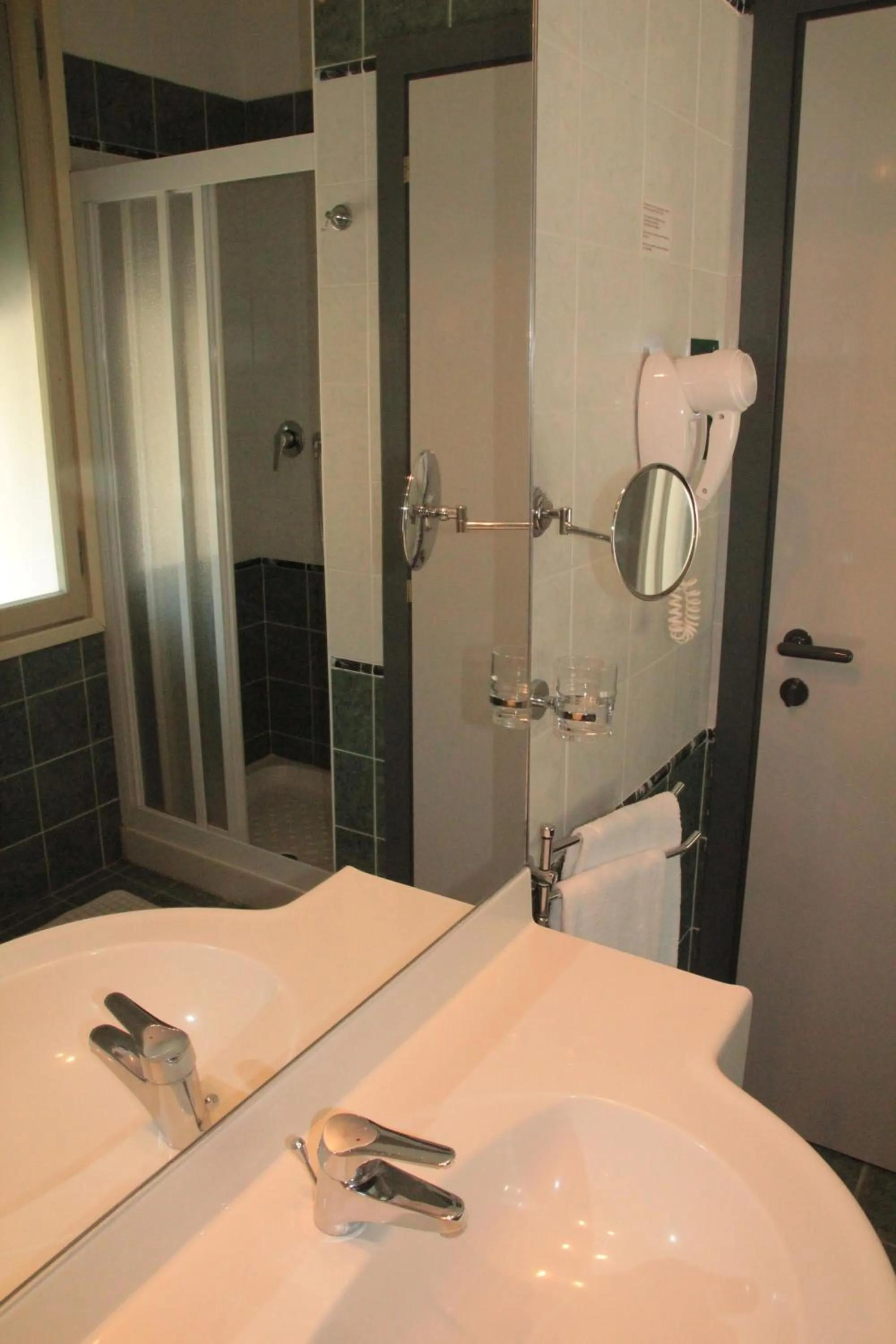 Bathroom in Hotel Palm Beach