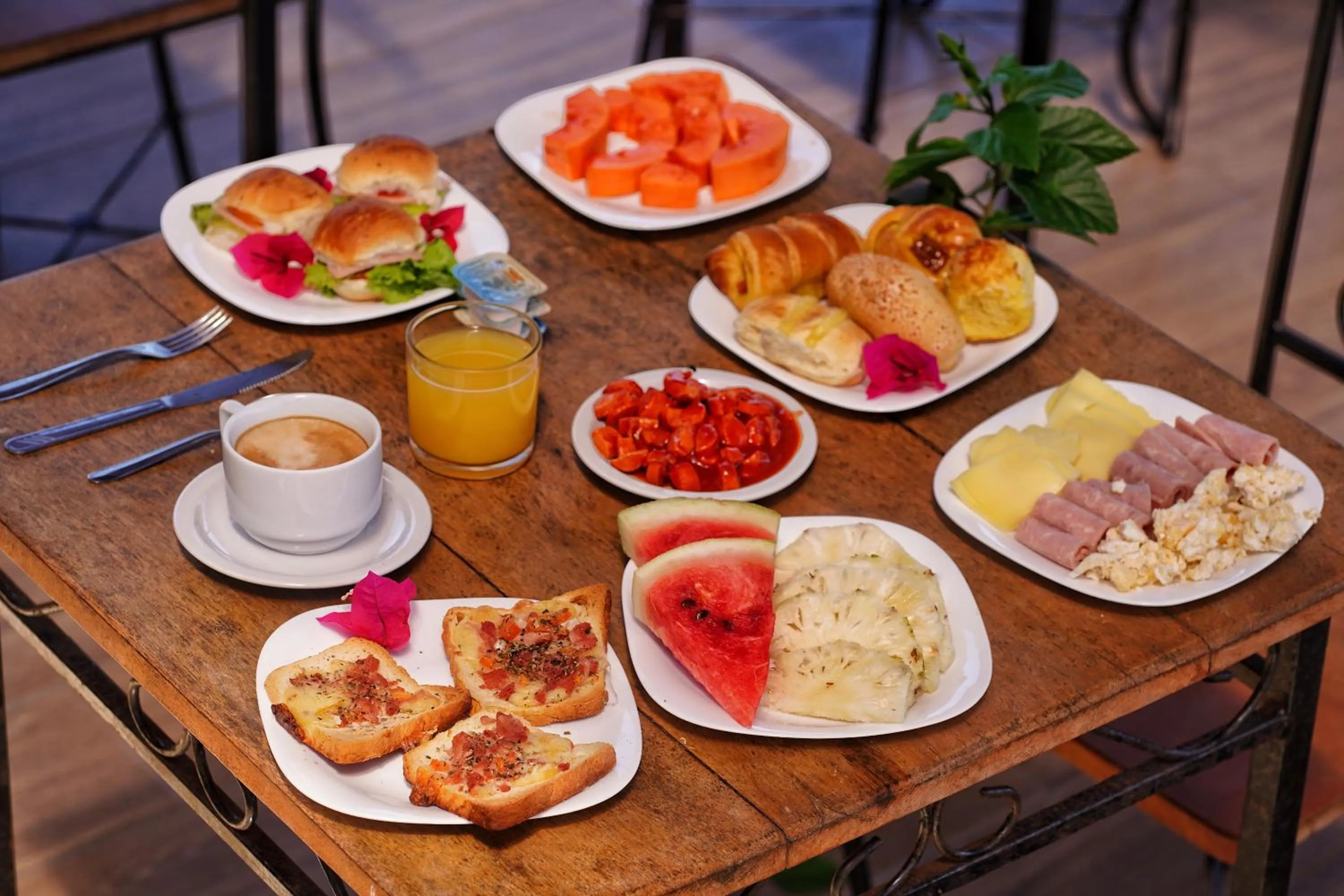 Continental breakfast in Pousada Solar de Búzios