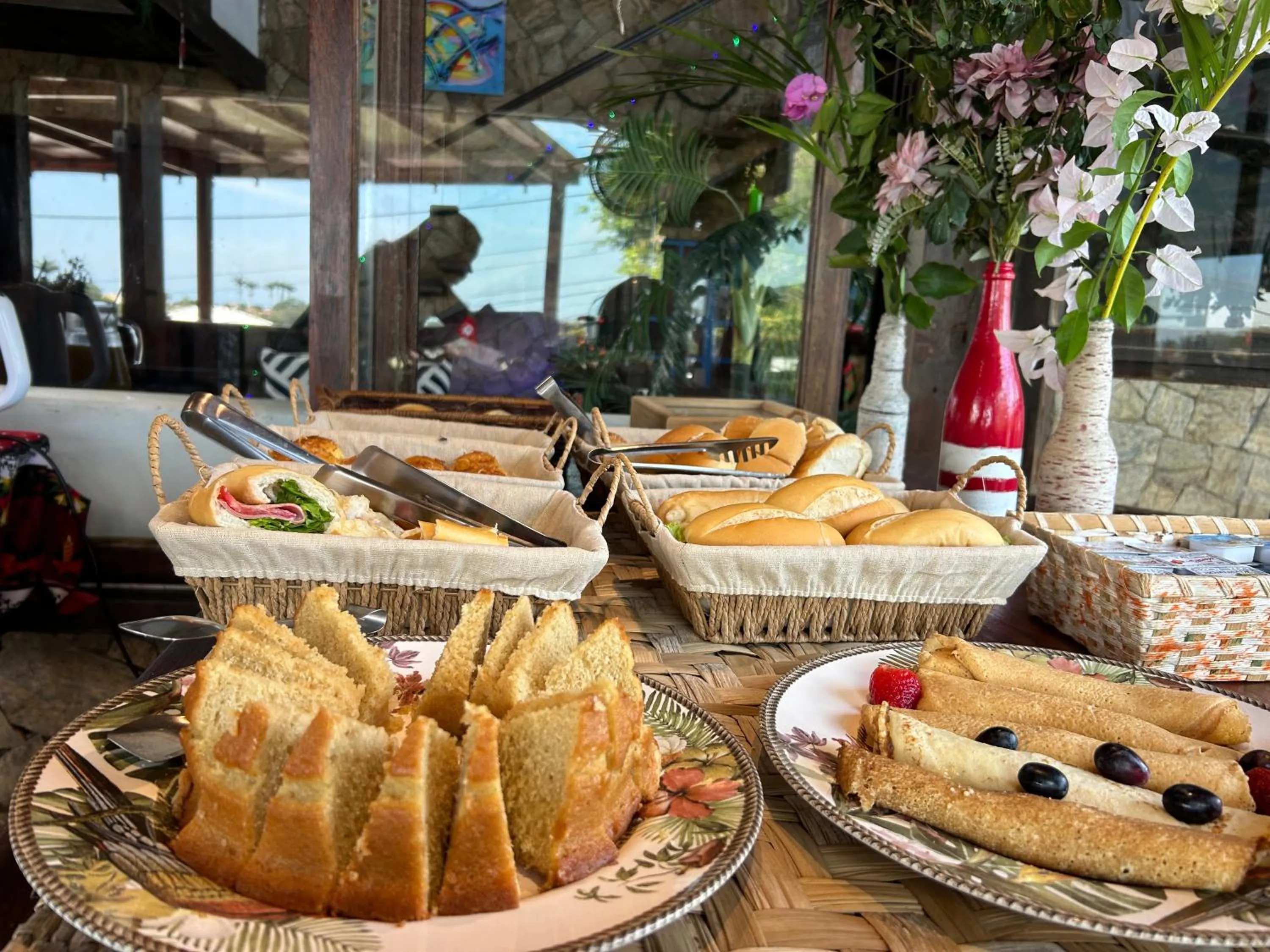 Buffet breakfast in Pousada Solar de Búzios