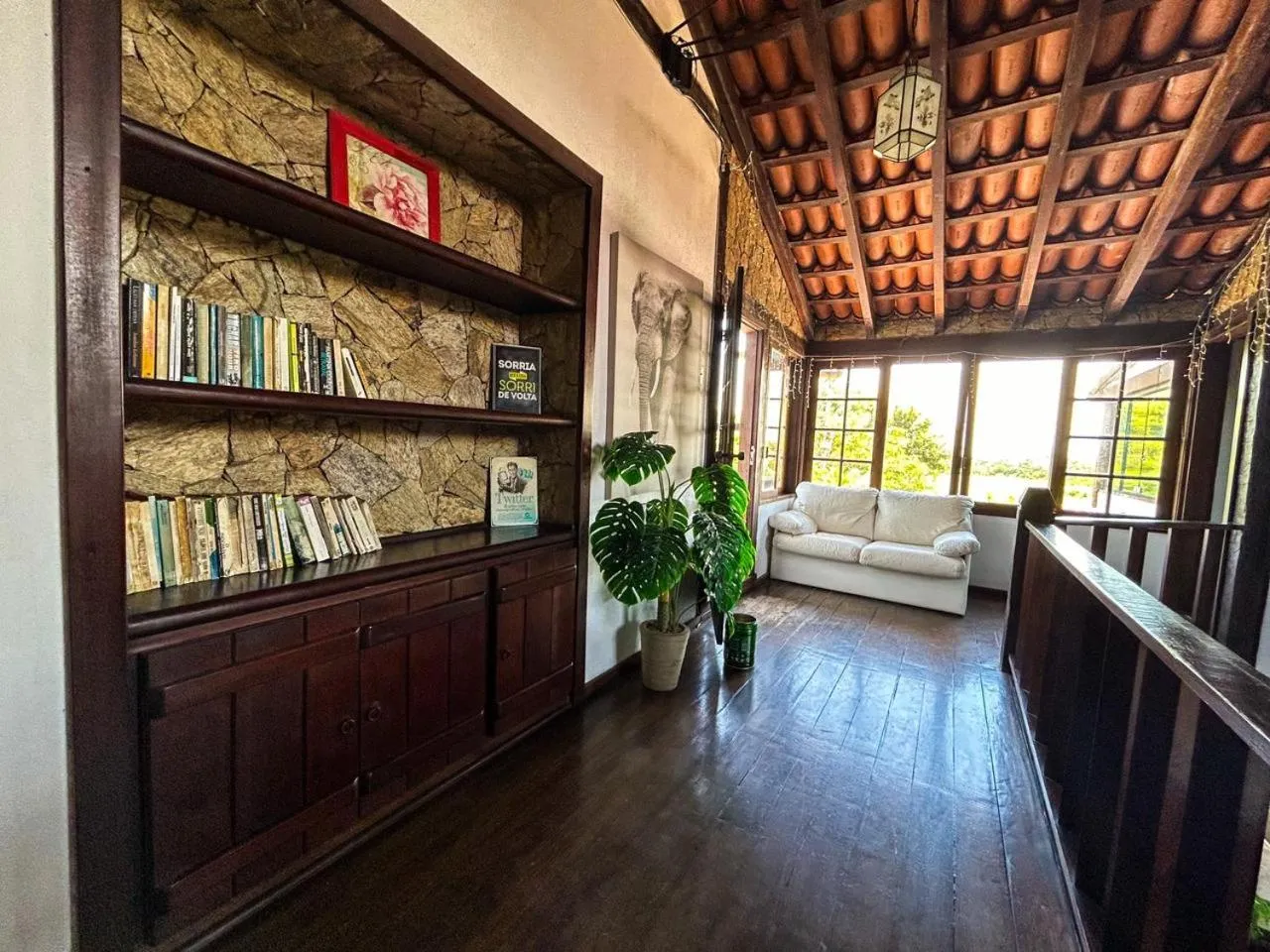 Library in Pousada Solar de Búzios