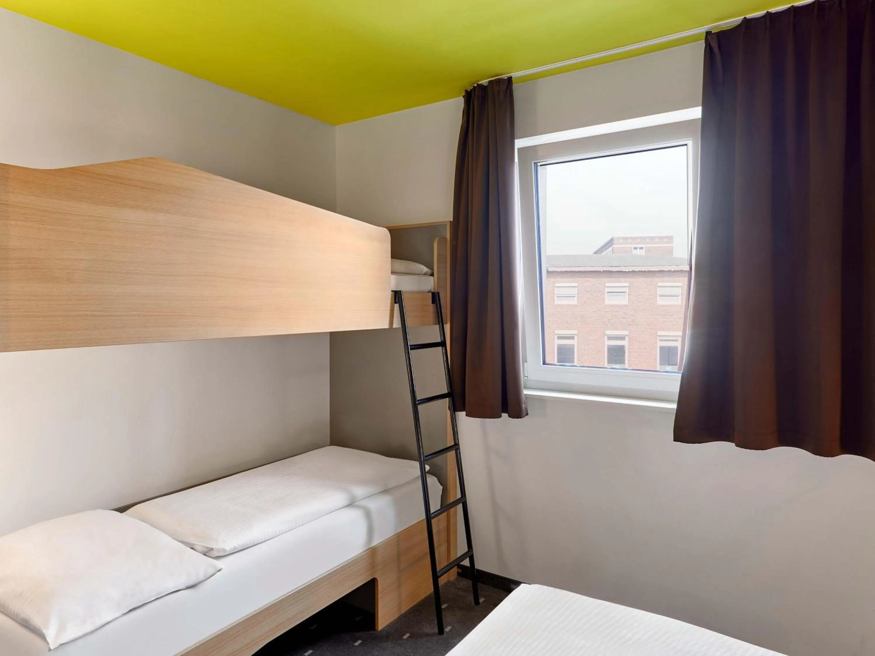 Photo of the whole room, Bed in B&B Hotel Trier