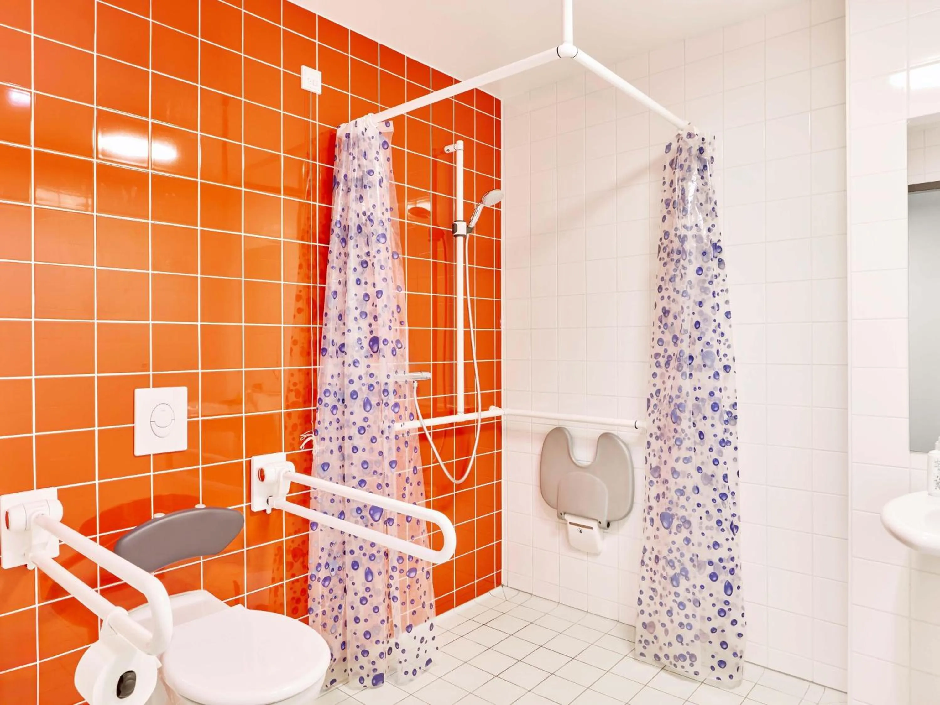 Bathroom in B&B Hotel Trier