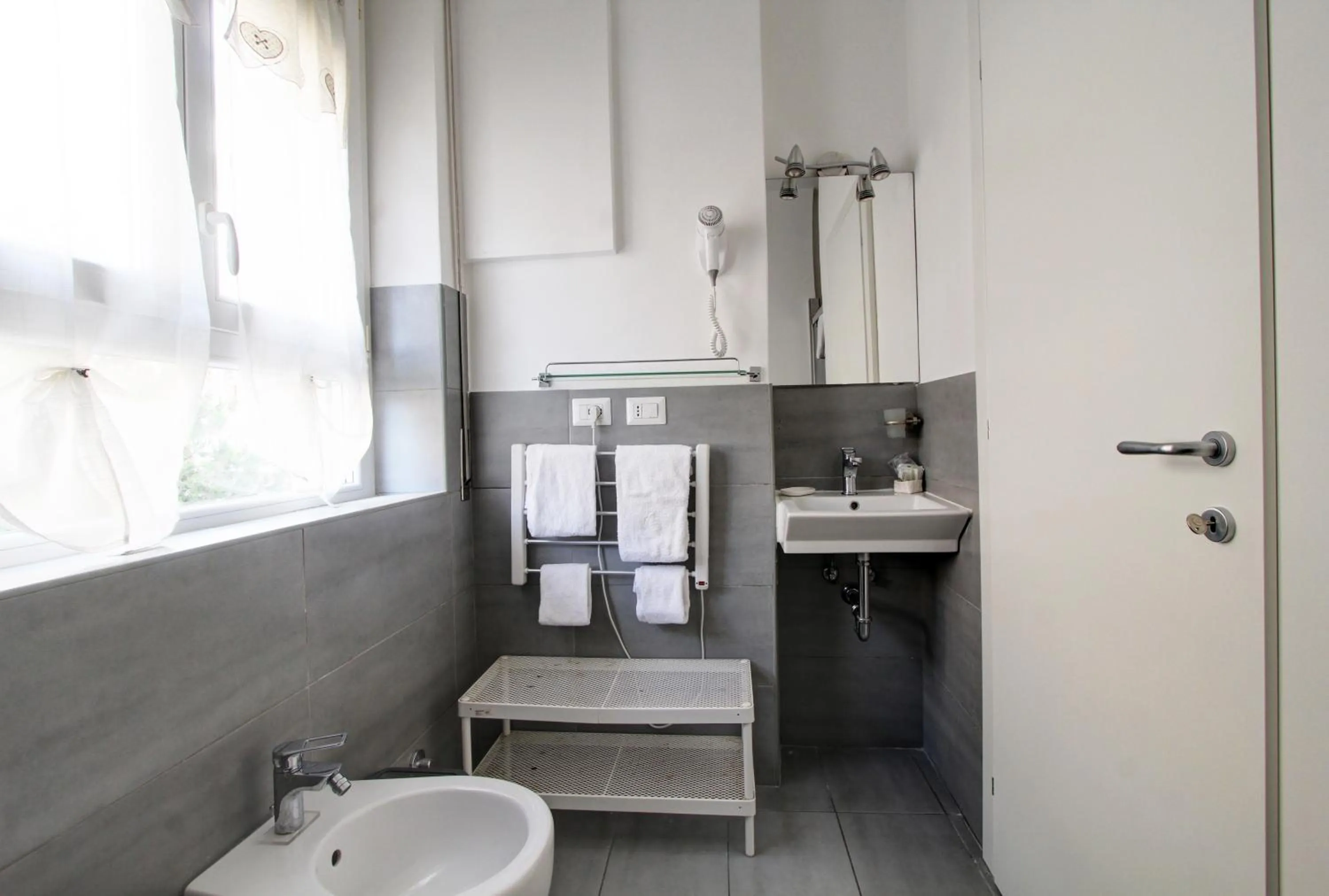 Vatican Central Suites