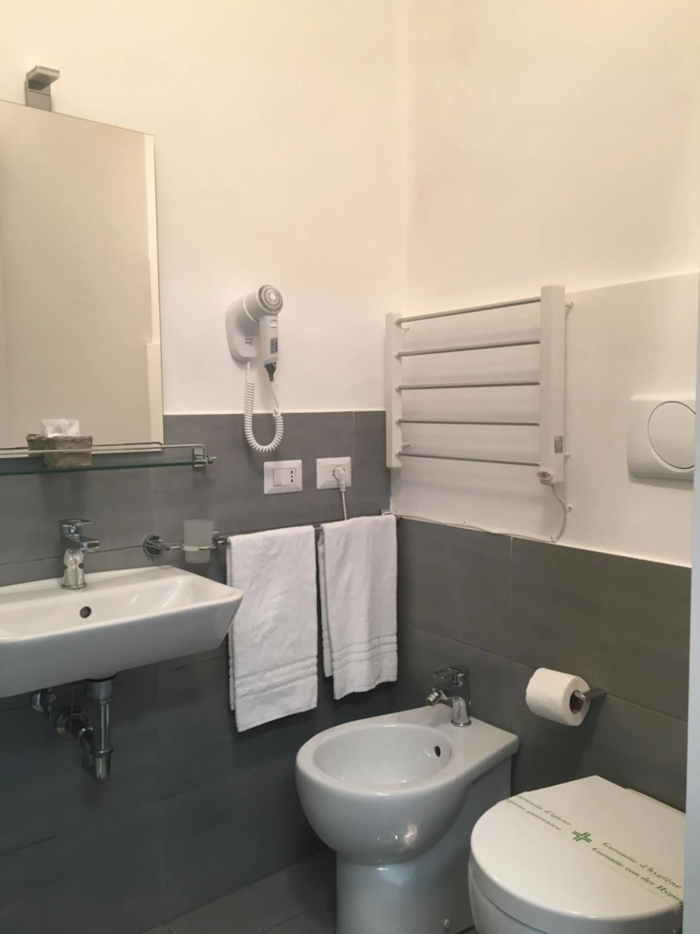 Bathroom in Vatican Central Suites