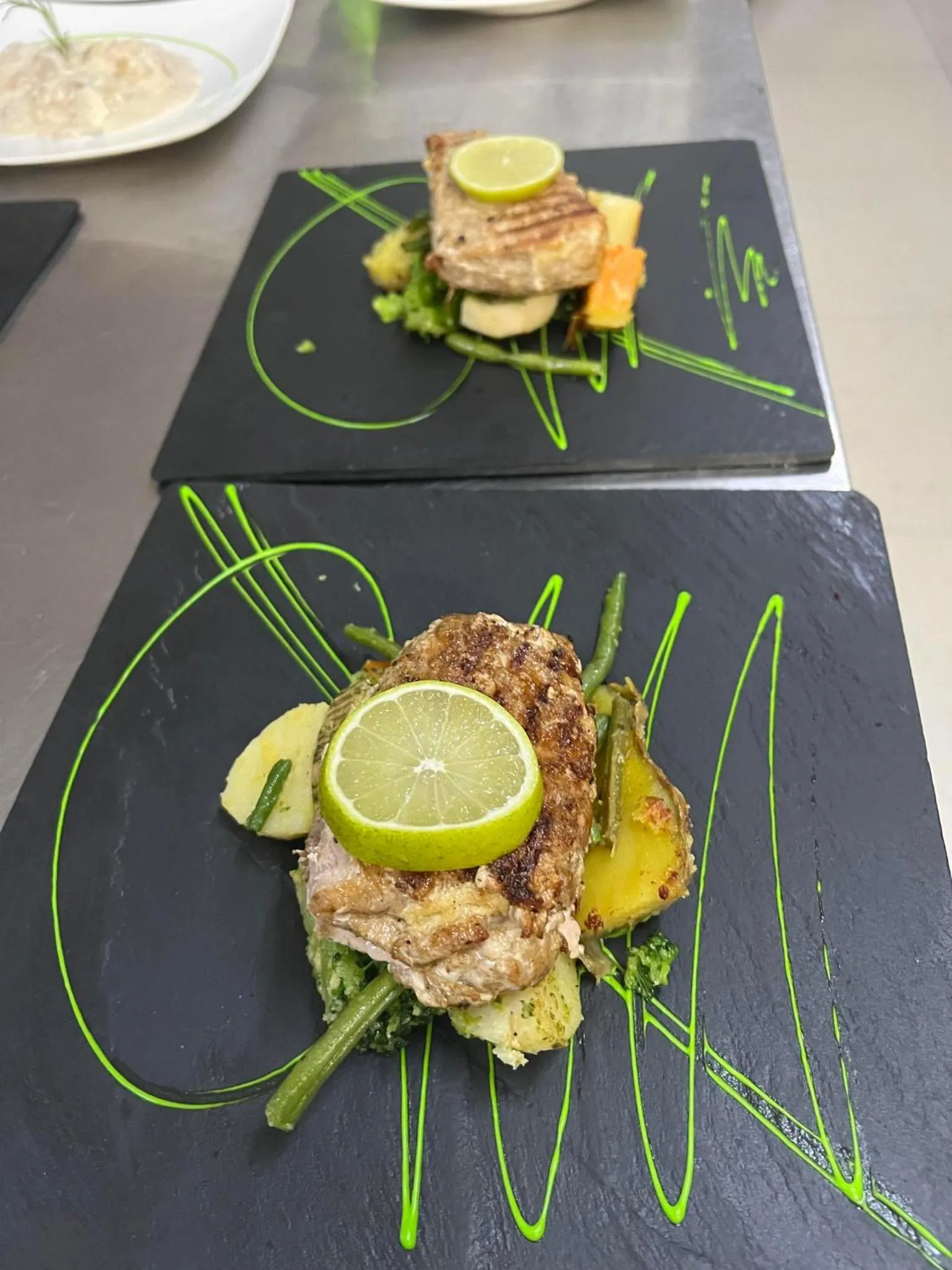 Restaurant/places to eat in Blue Marlin Hotel