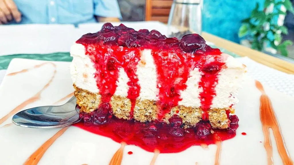 Restaurant/places to eat in Blue Marlin Hotel