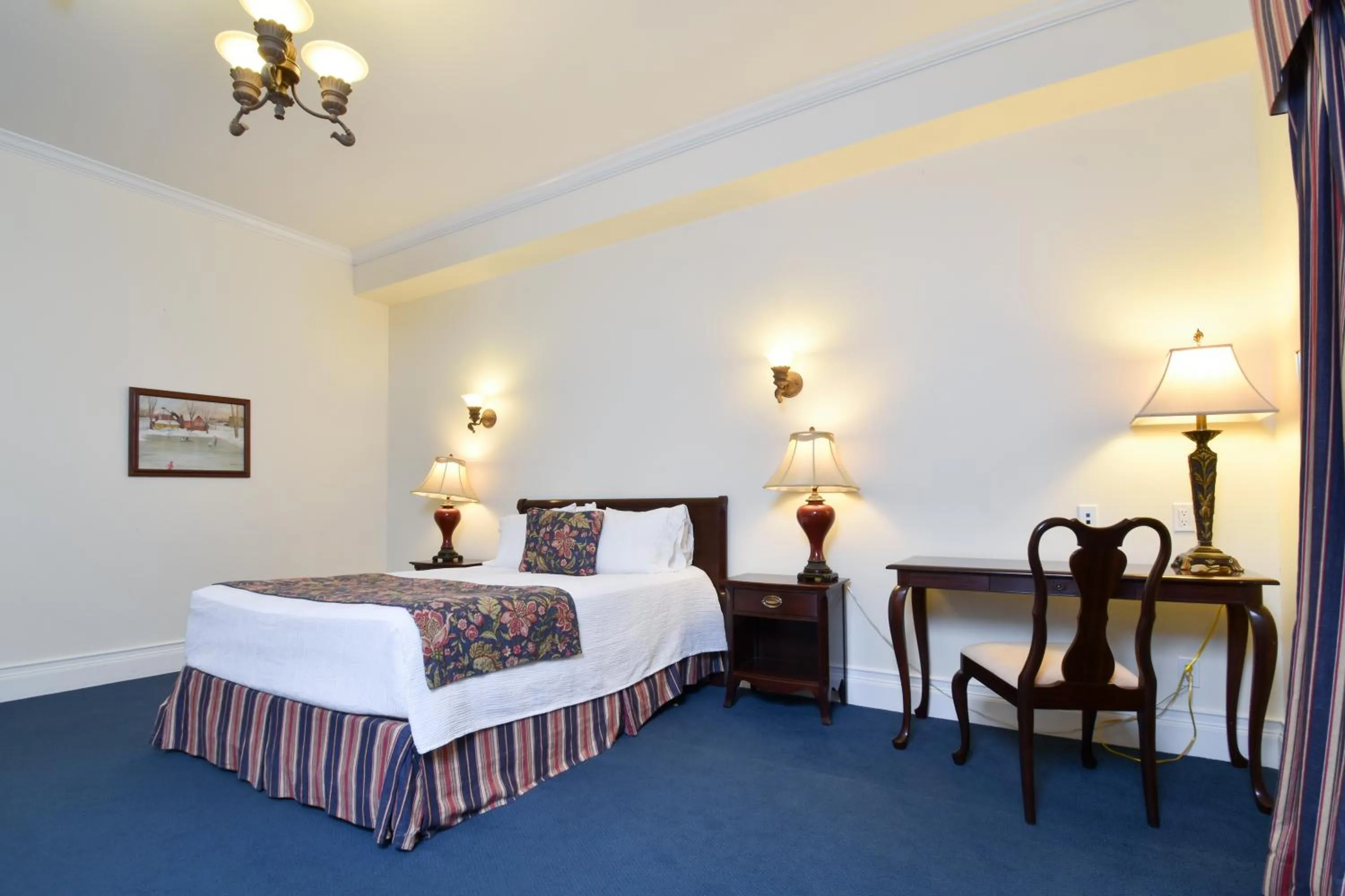 Bed in The Waring House