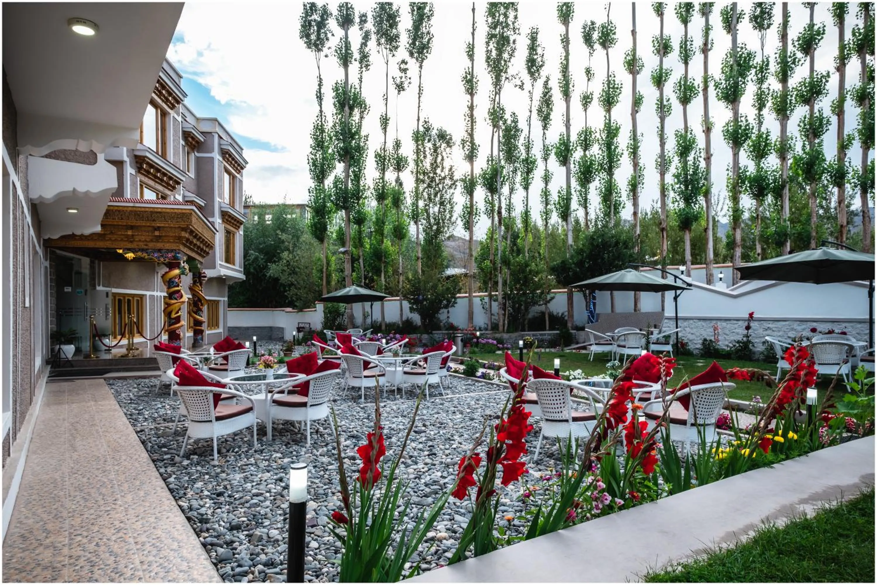 Garden in Sangaylay palace
