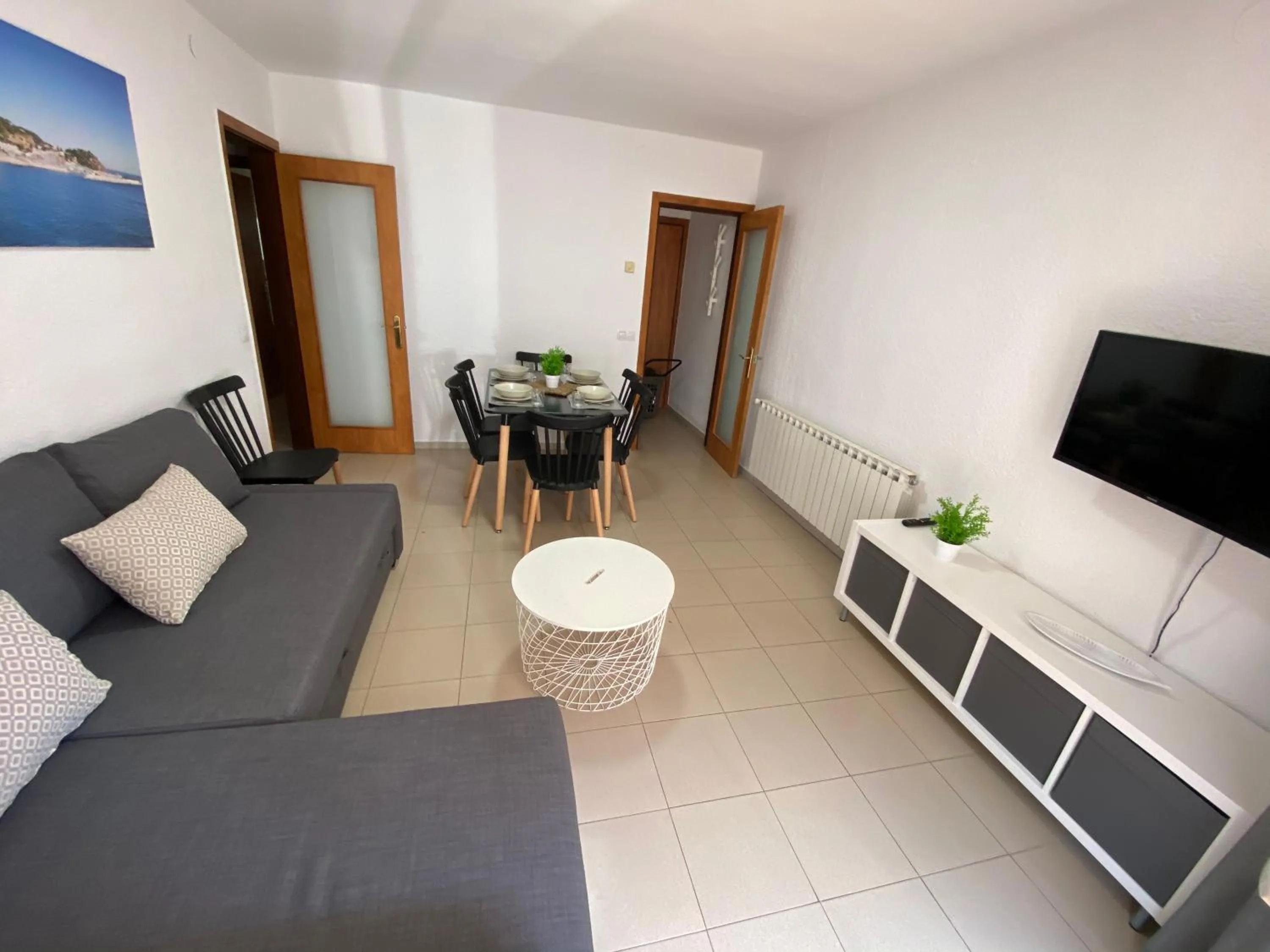 Communal lounge/ TV room in Apartamentos AR Isern