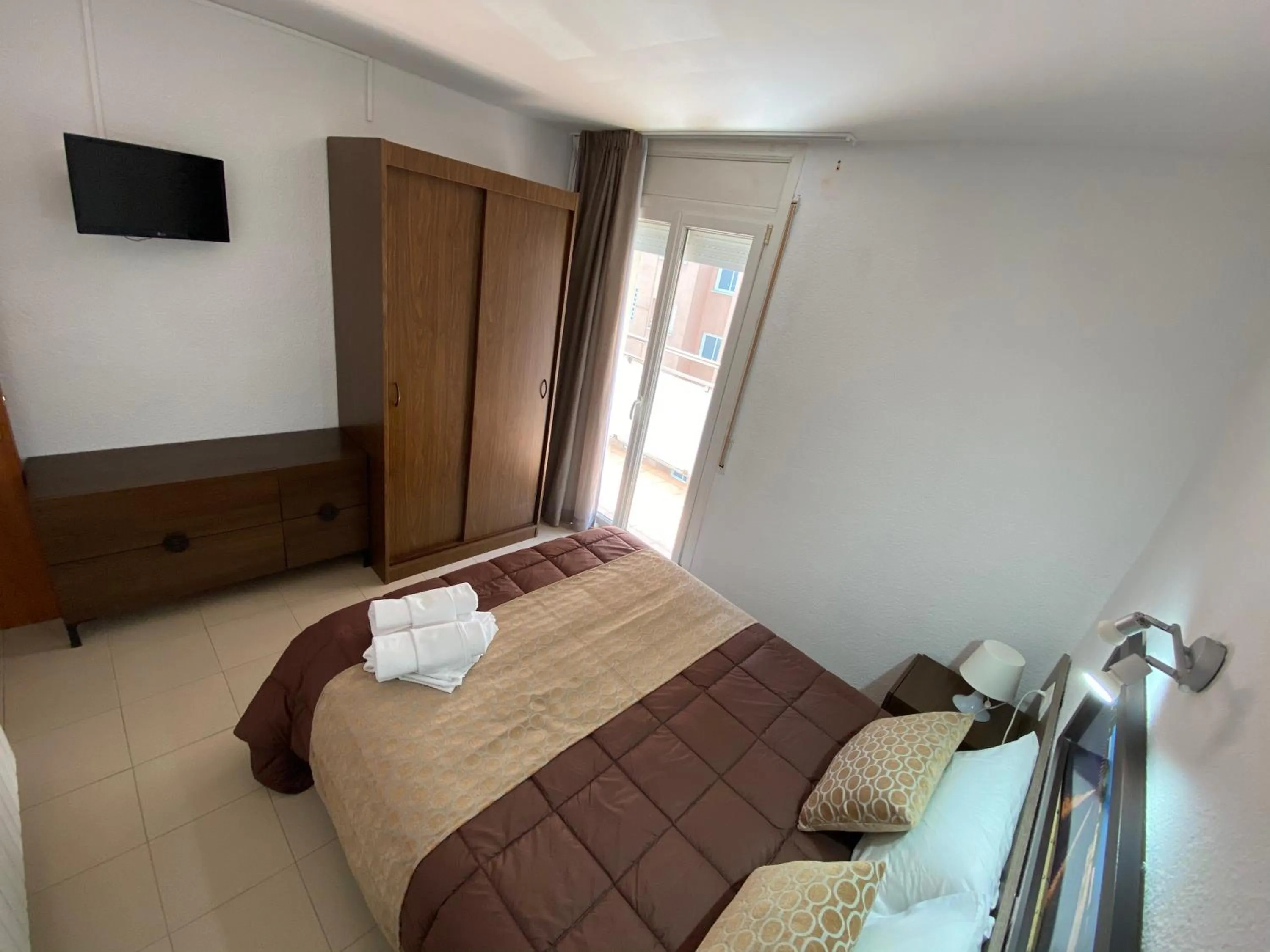 Photo of the whole room, Bed in Apartamentos AR Isern