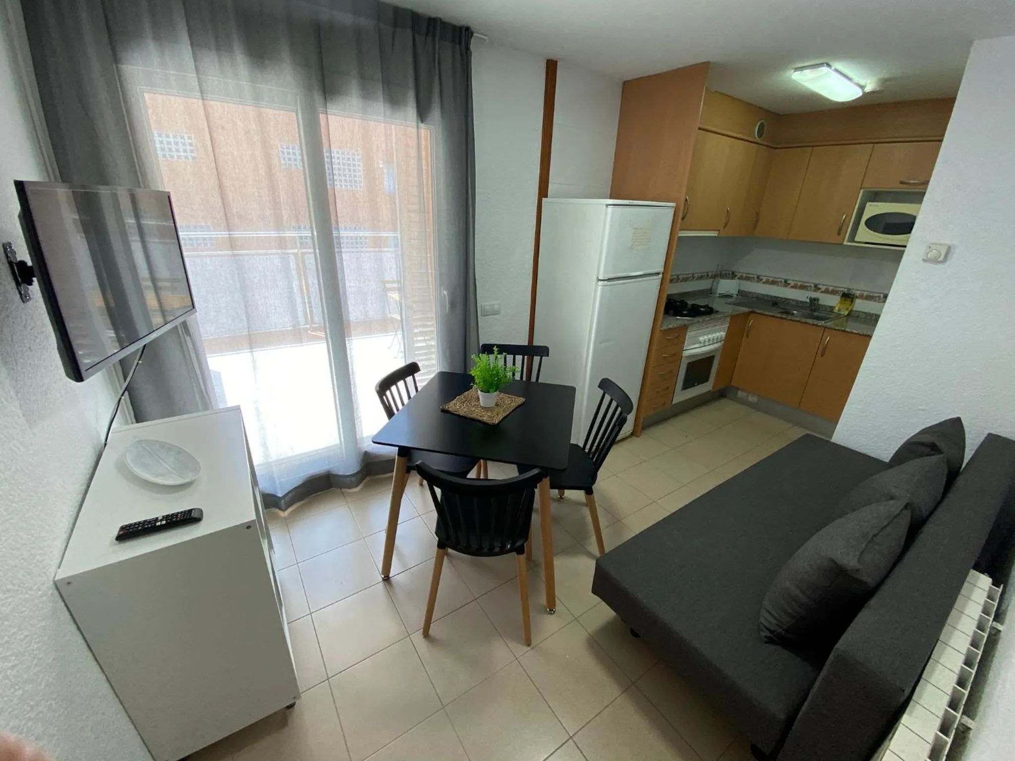 Kitchen or kitchenette in Apartamentos AR Isern
