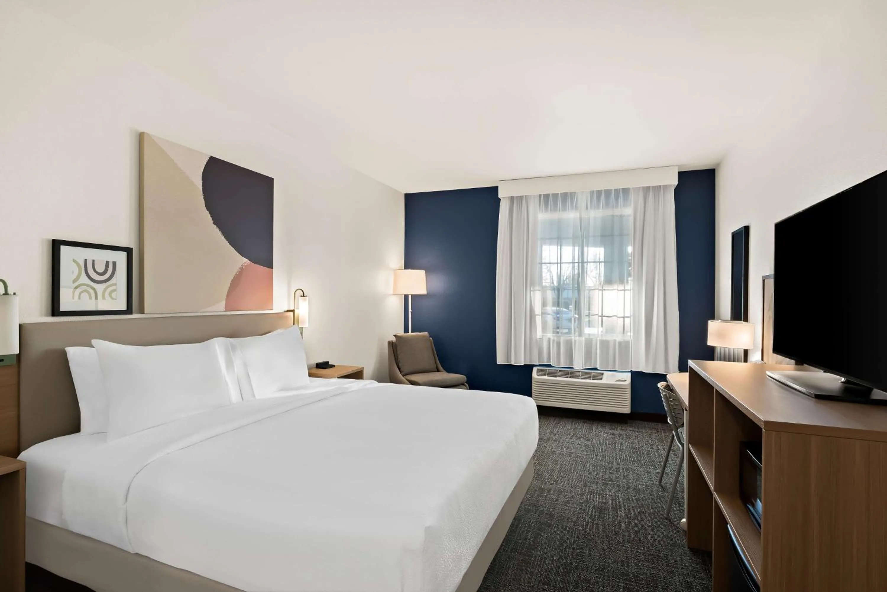 Bed in Spark by Hilton Newest Hotel in Williams CA