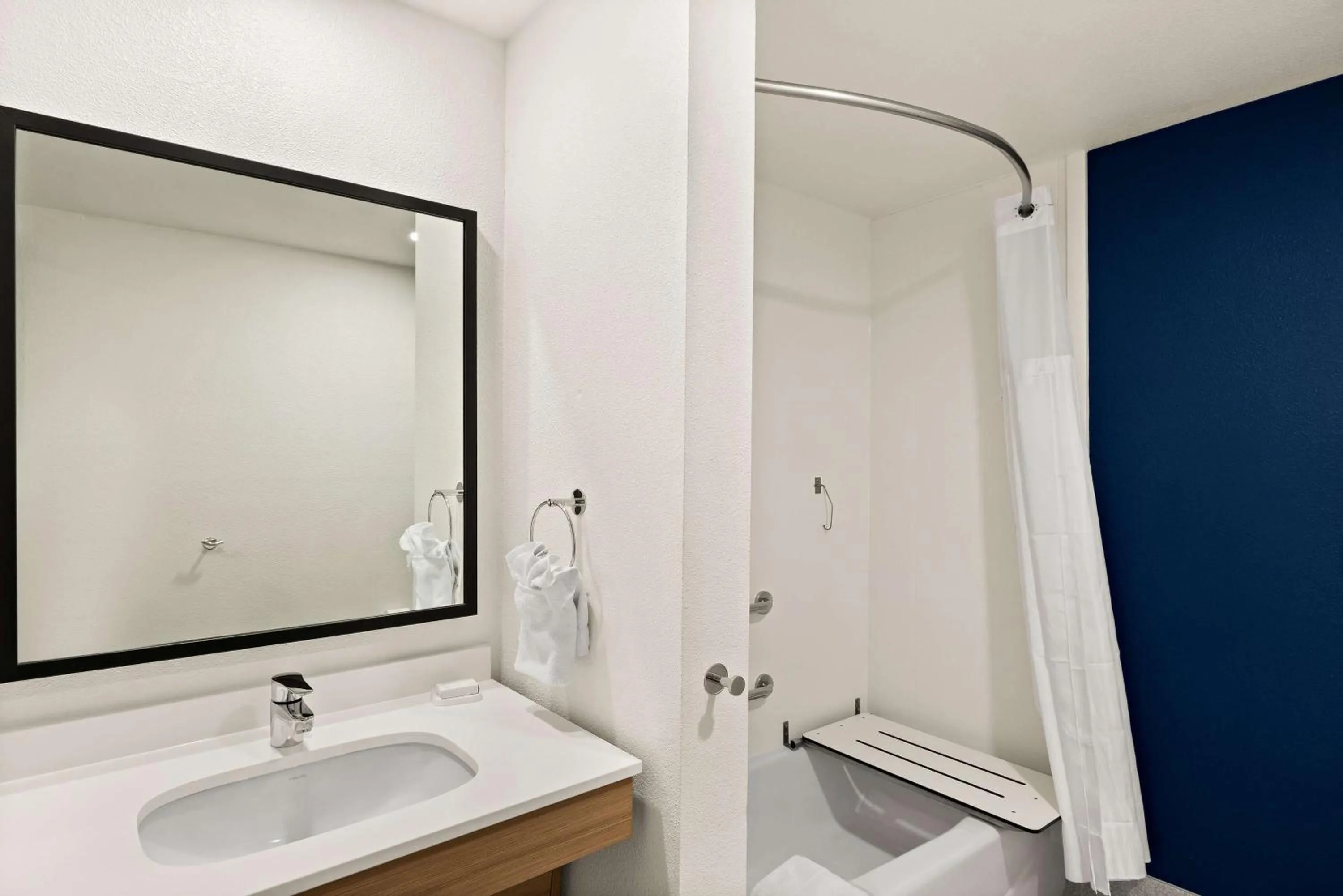 Photo of the whole room in Spark by Hilton Newest Hotel in Williams CA