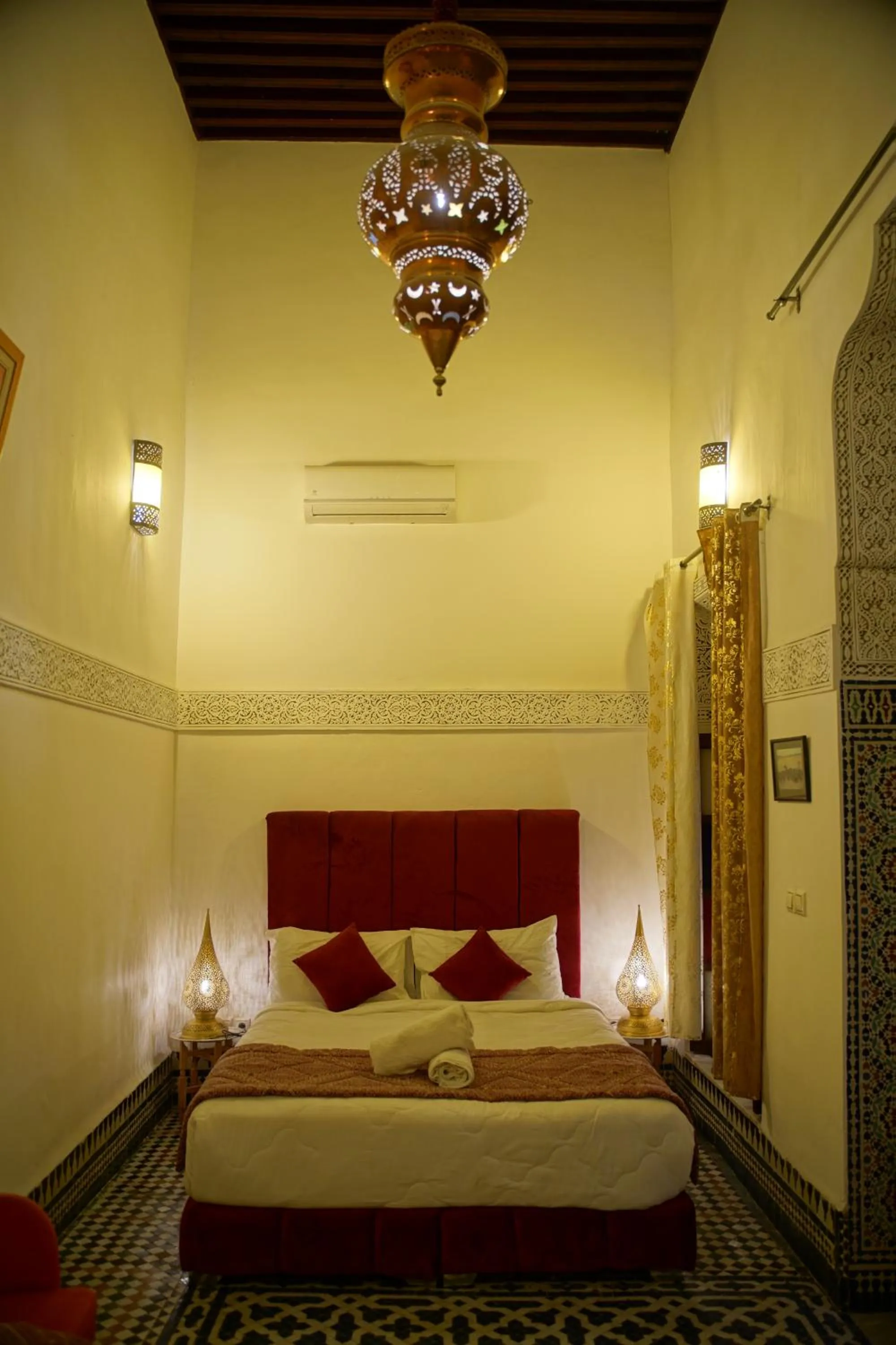 Bed in La Cheminée Bleue Fes