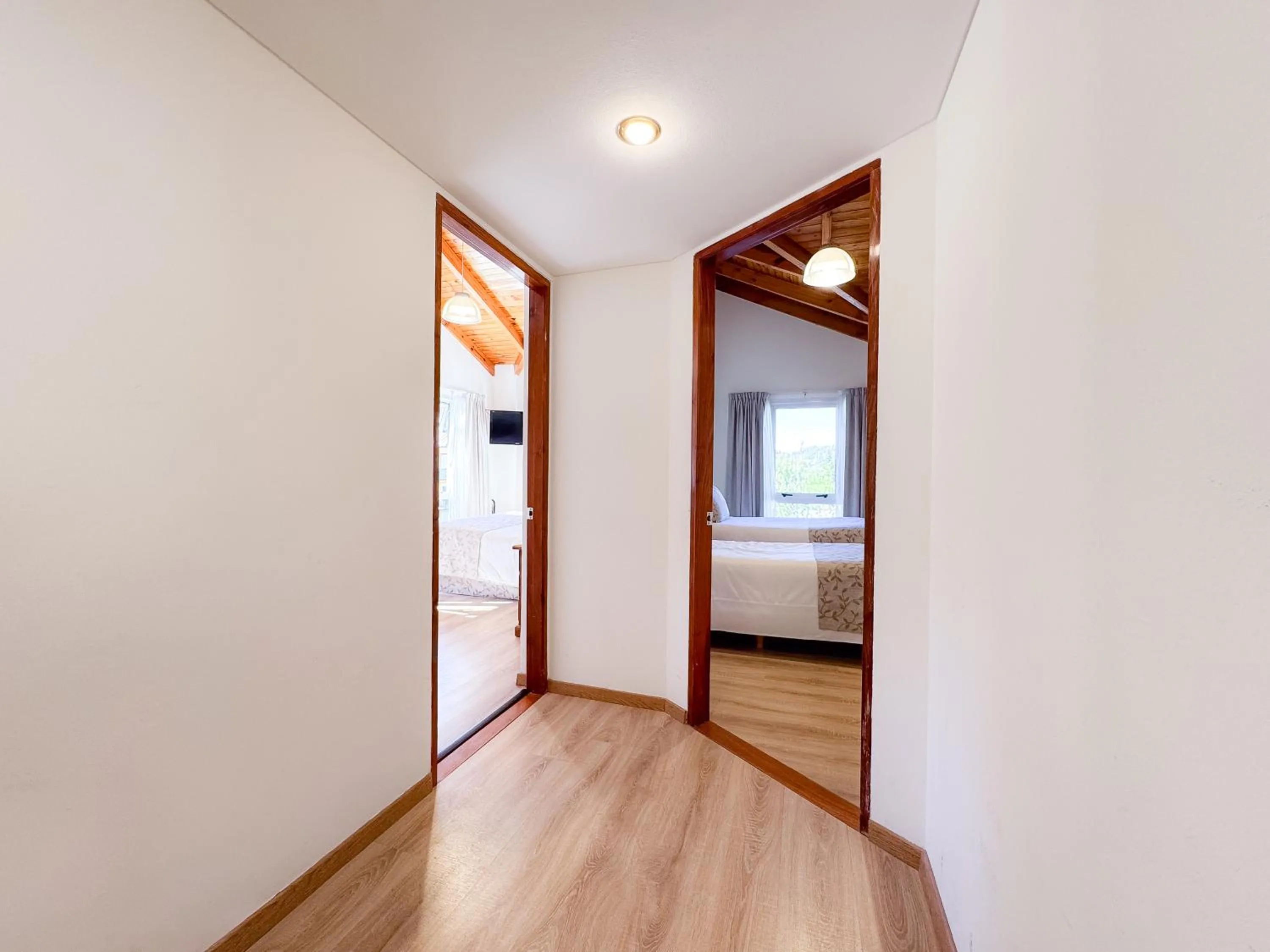 Photo of the whole room, Bed in Patagonia Plaza Hotel