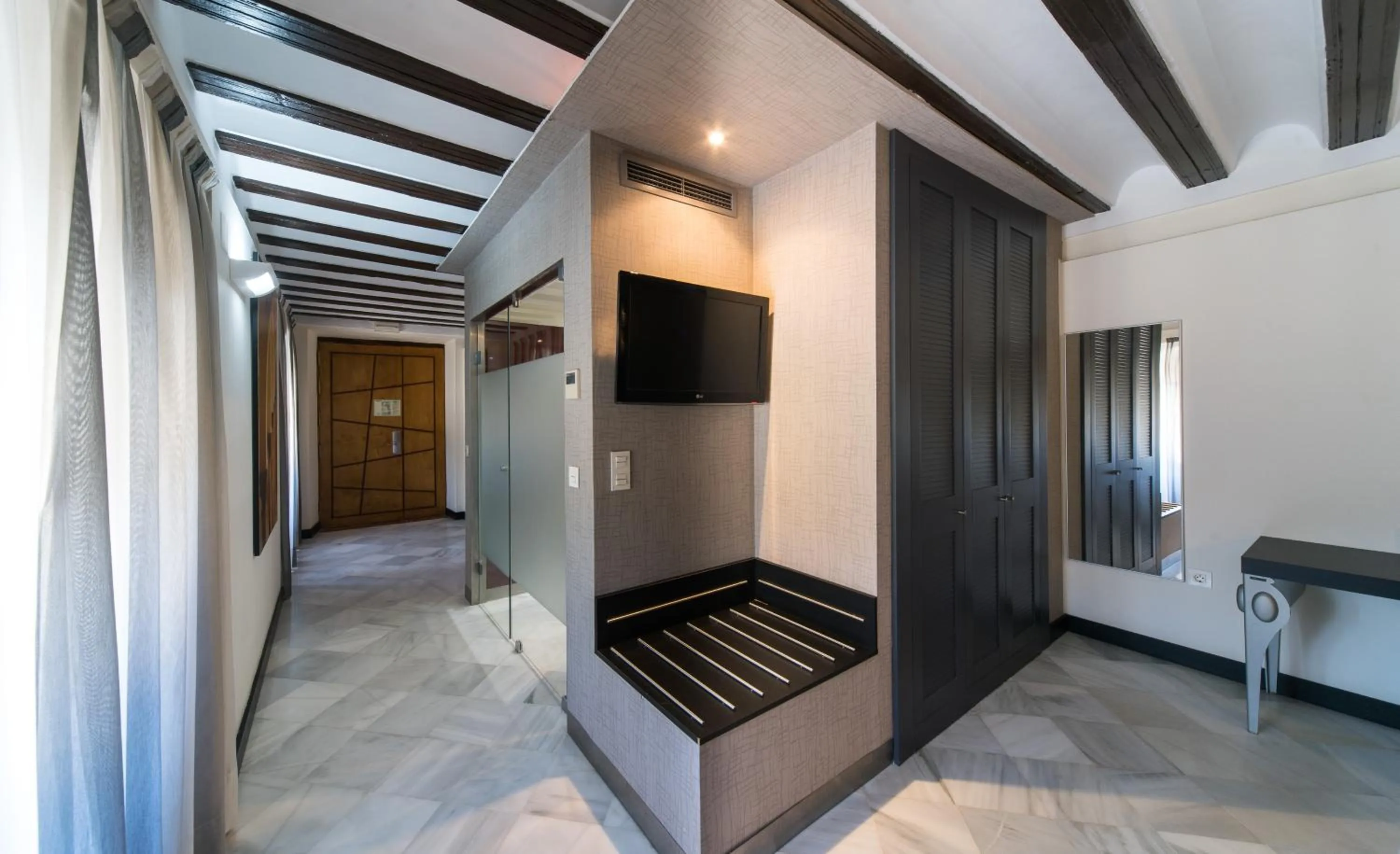 Photo of the whole room in Hotel Palacio Marqués de Arizón