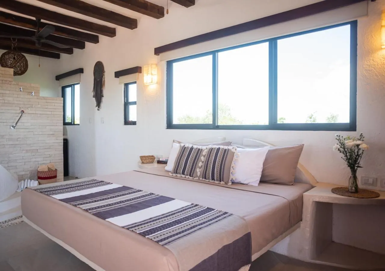 Photo of the whole room, Bed in Villa Los Mangles Boutique Hotel