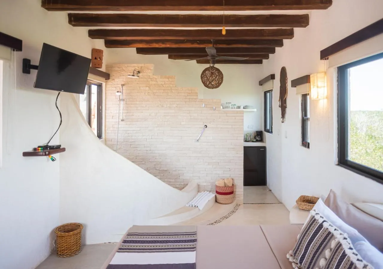 Photo of the whole room in Villa Los Mangles Boutique Hotel