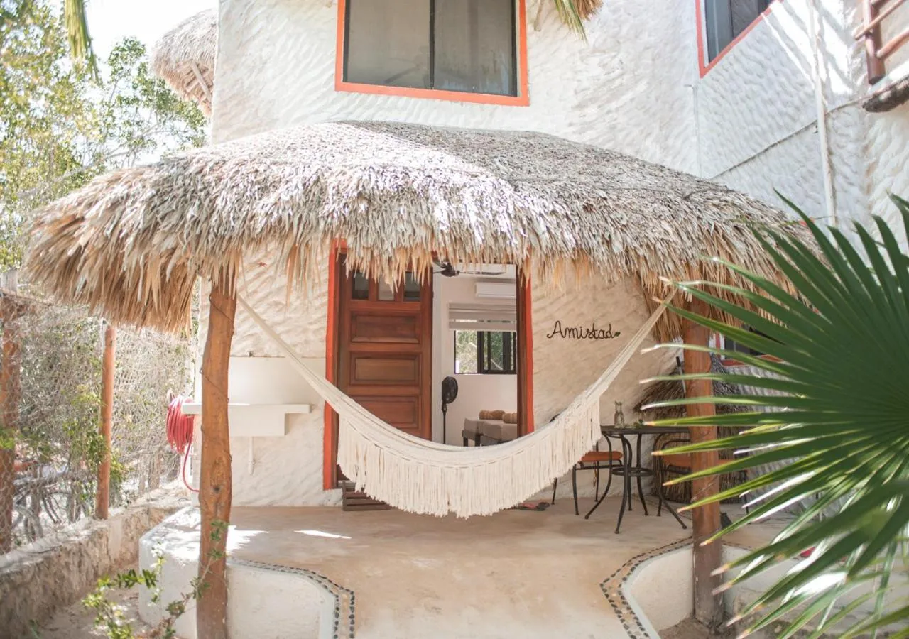 Facade/entrance in Villa Los Mangles Boutique Hotel