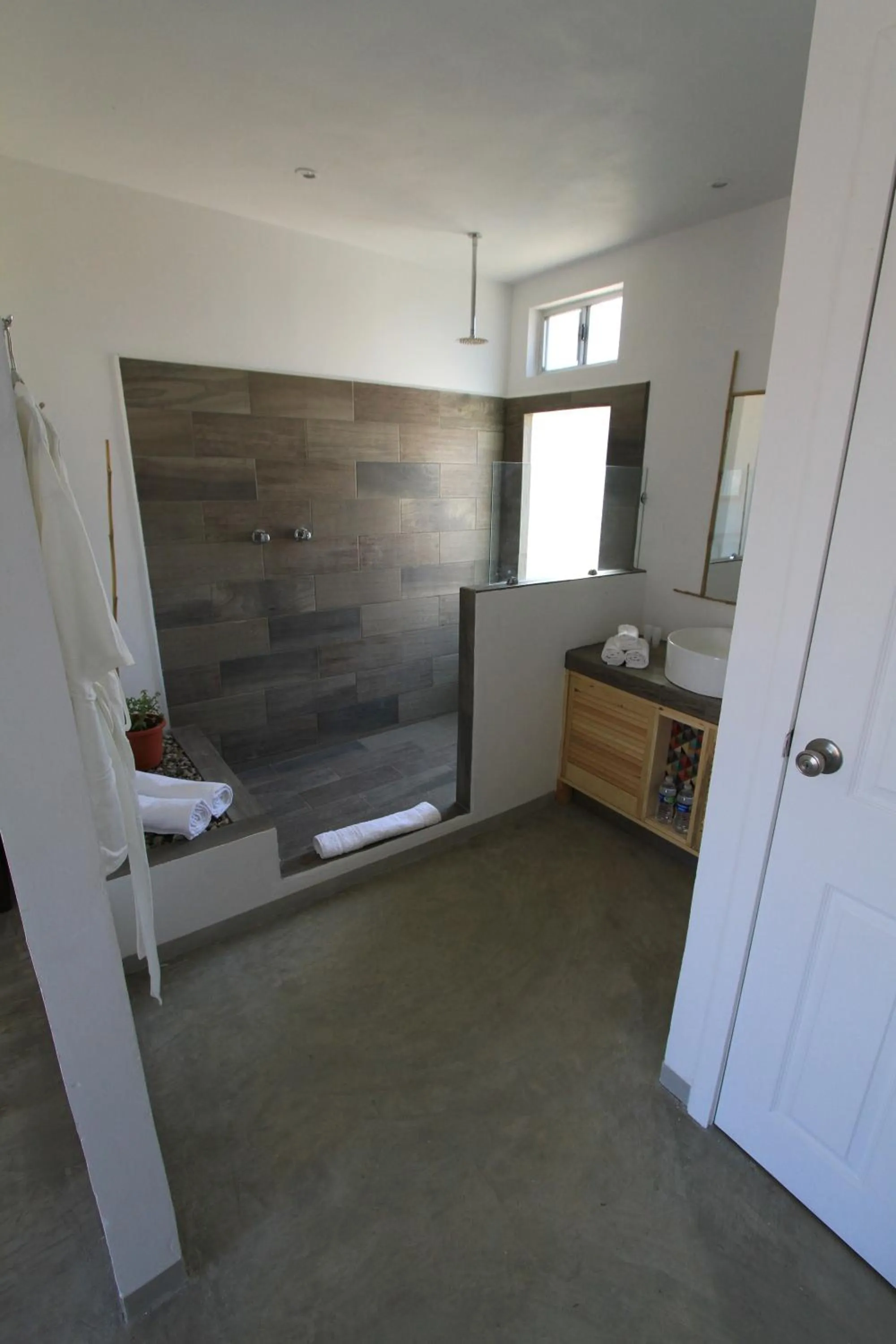 Bathroom in Santerra, Valle de Guadalupe