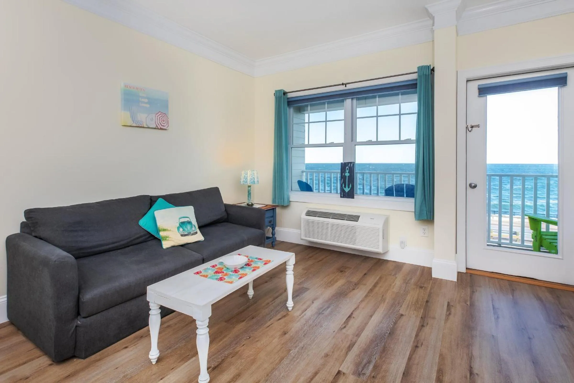 Atlantic Breeze Suites