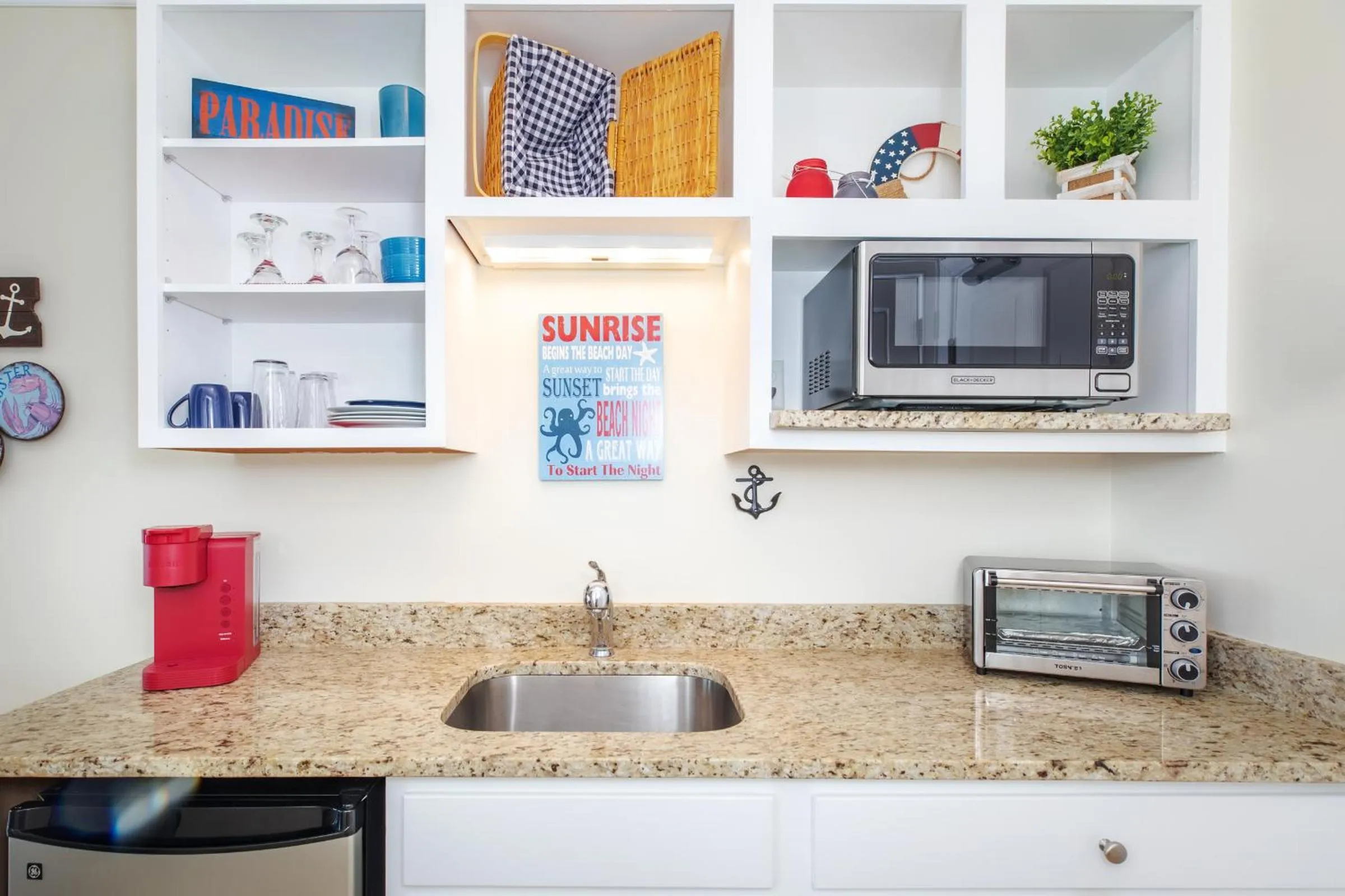 Atlantic Breeze Suites