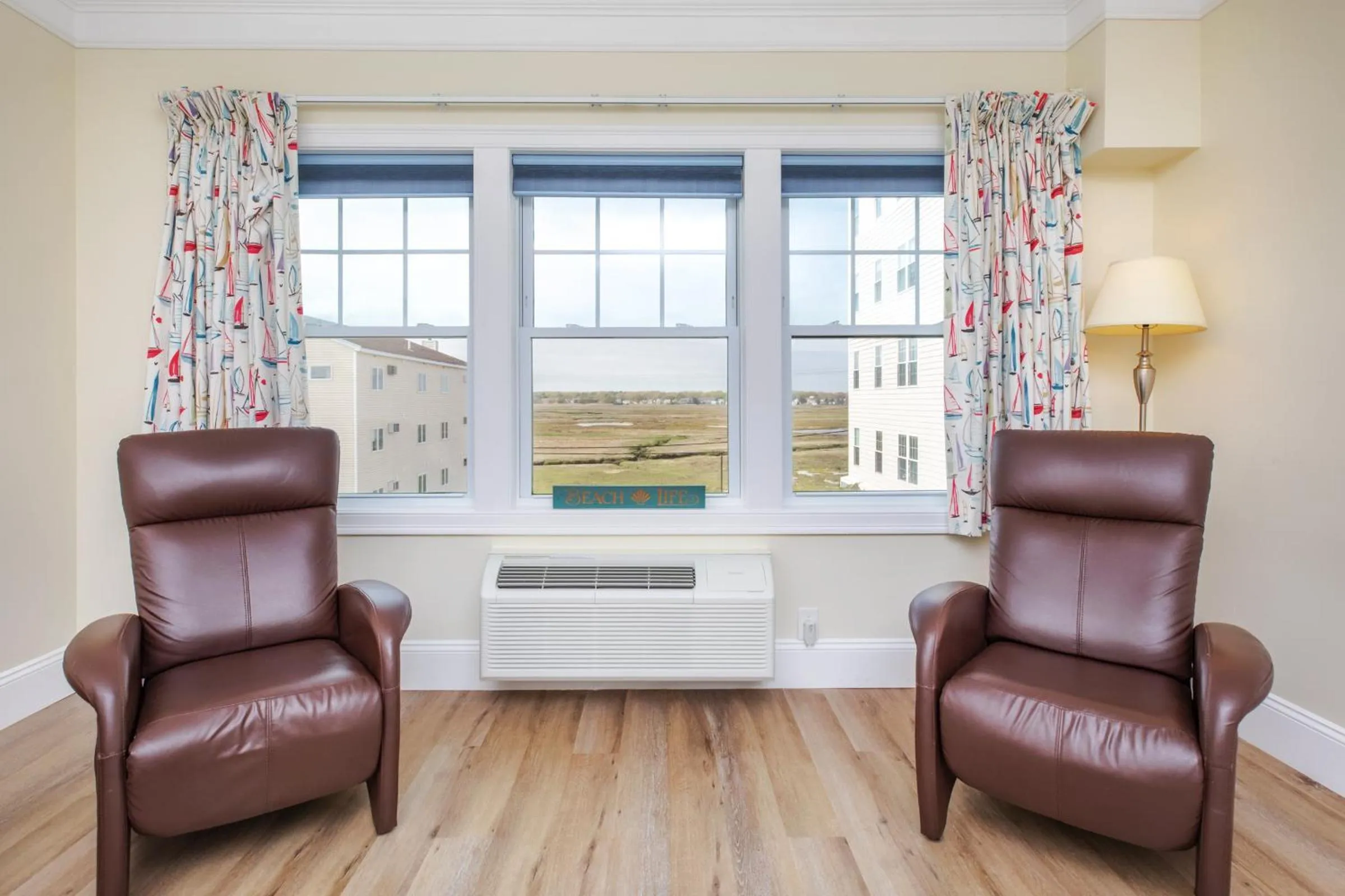 Atlantic Breeze Suites