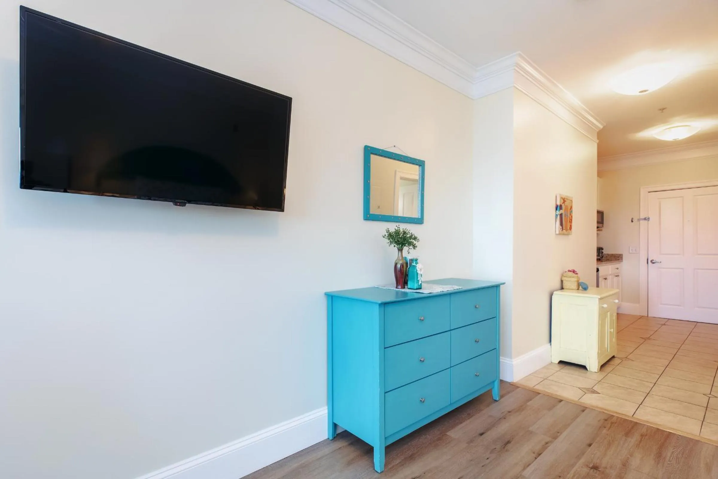 Atlantic Breeze Suites