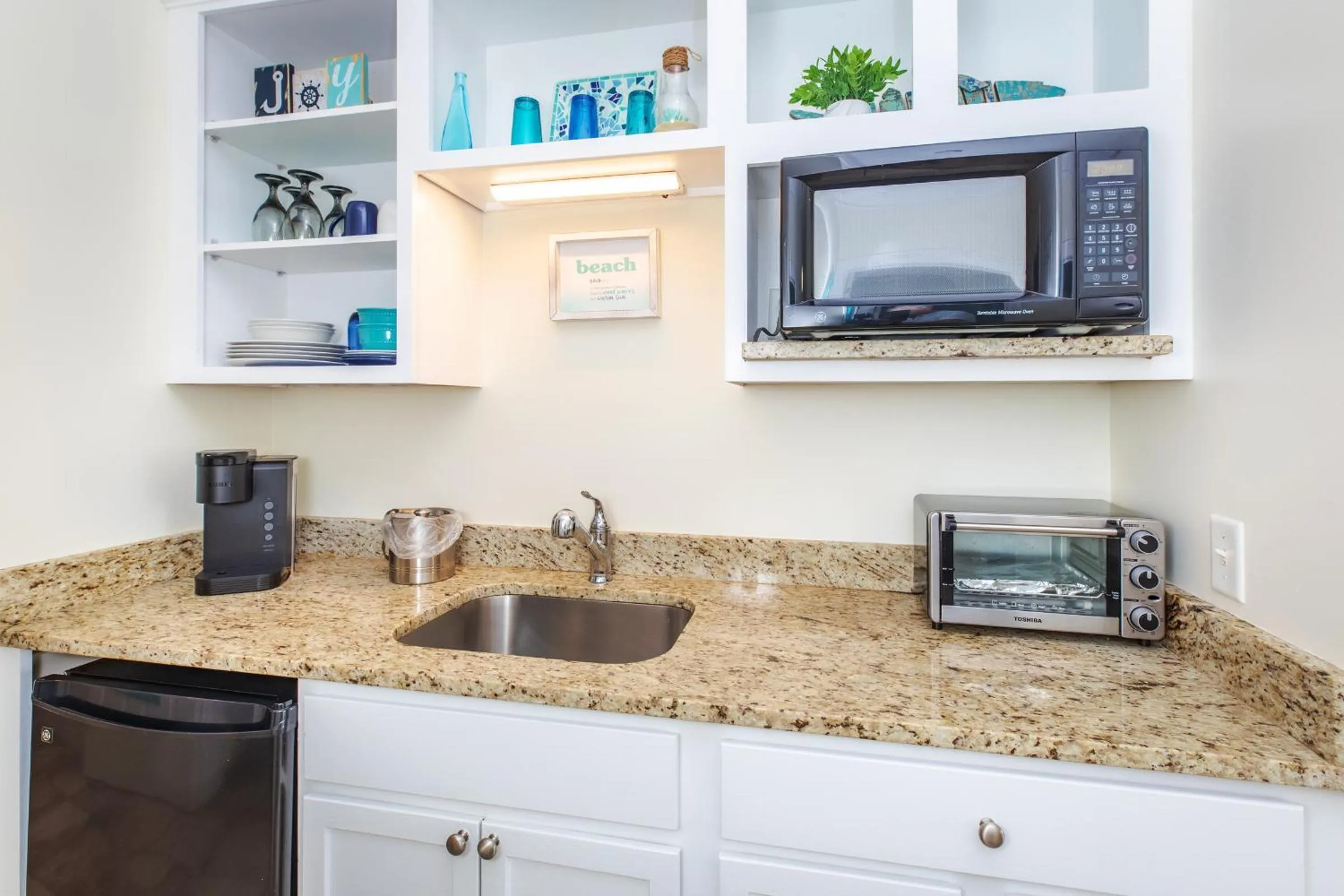 Atlantic Breeze Suites