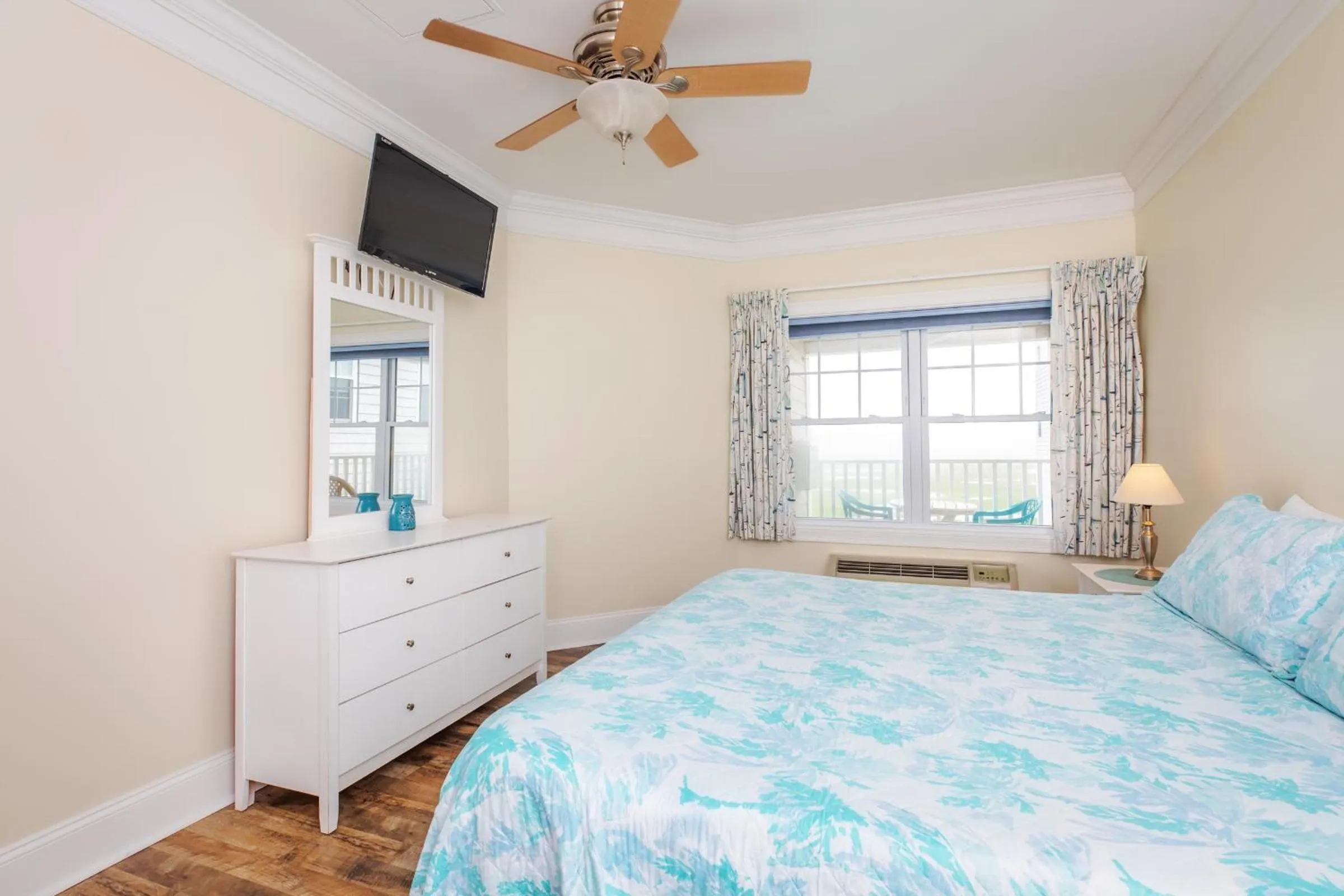 Bed in Atlantic Breeze Suites