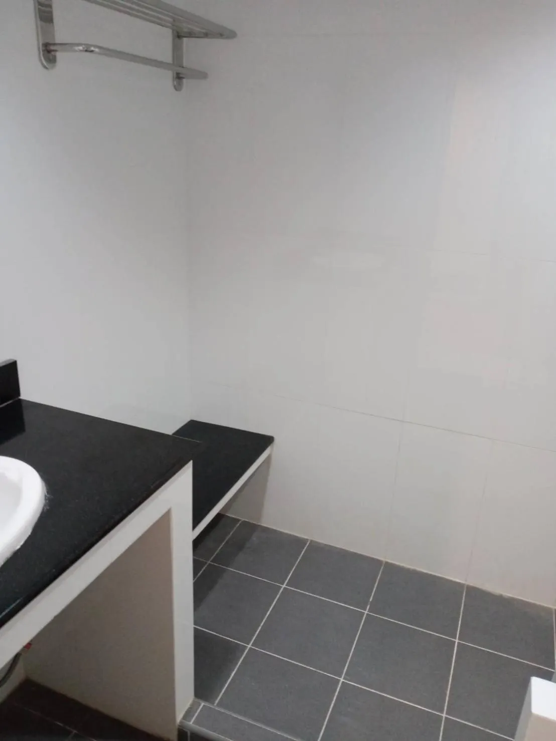 Bathroom in Royal Garden Home Hotel