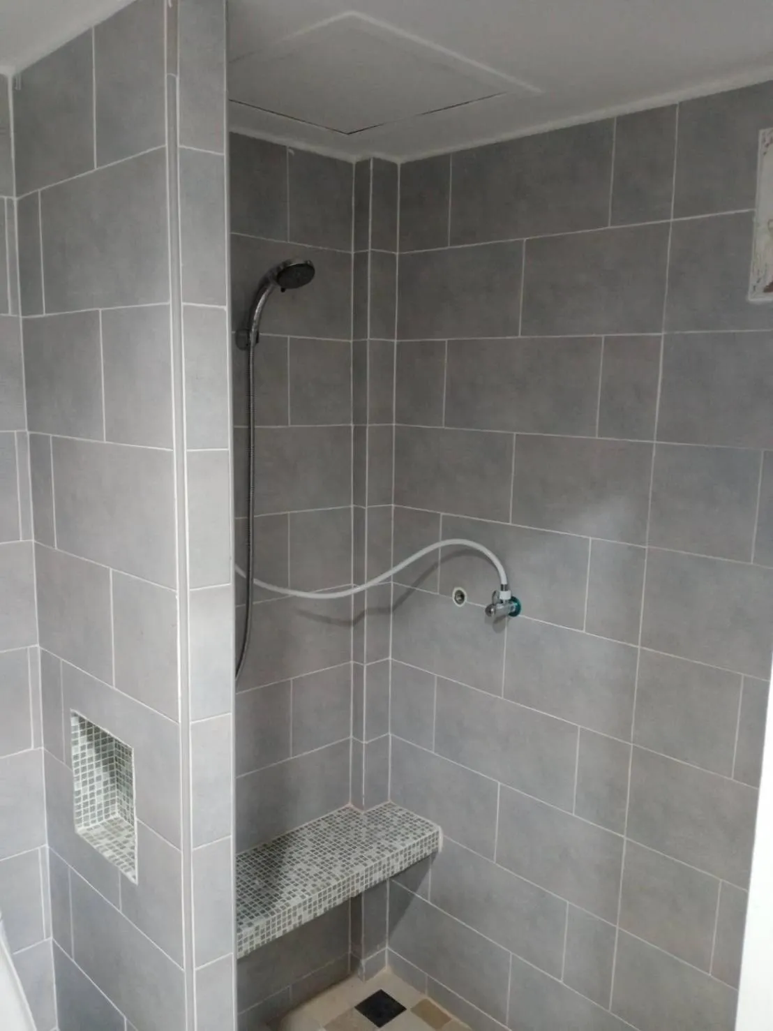 Bathroom in Royal Garden Home Hotel