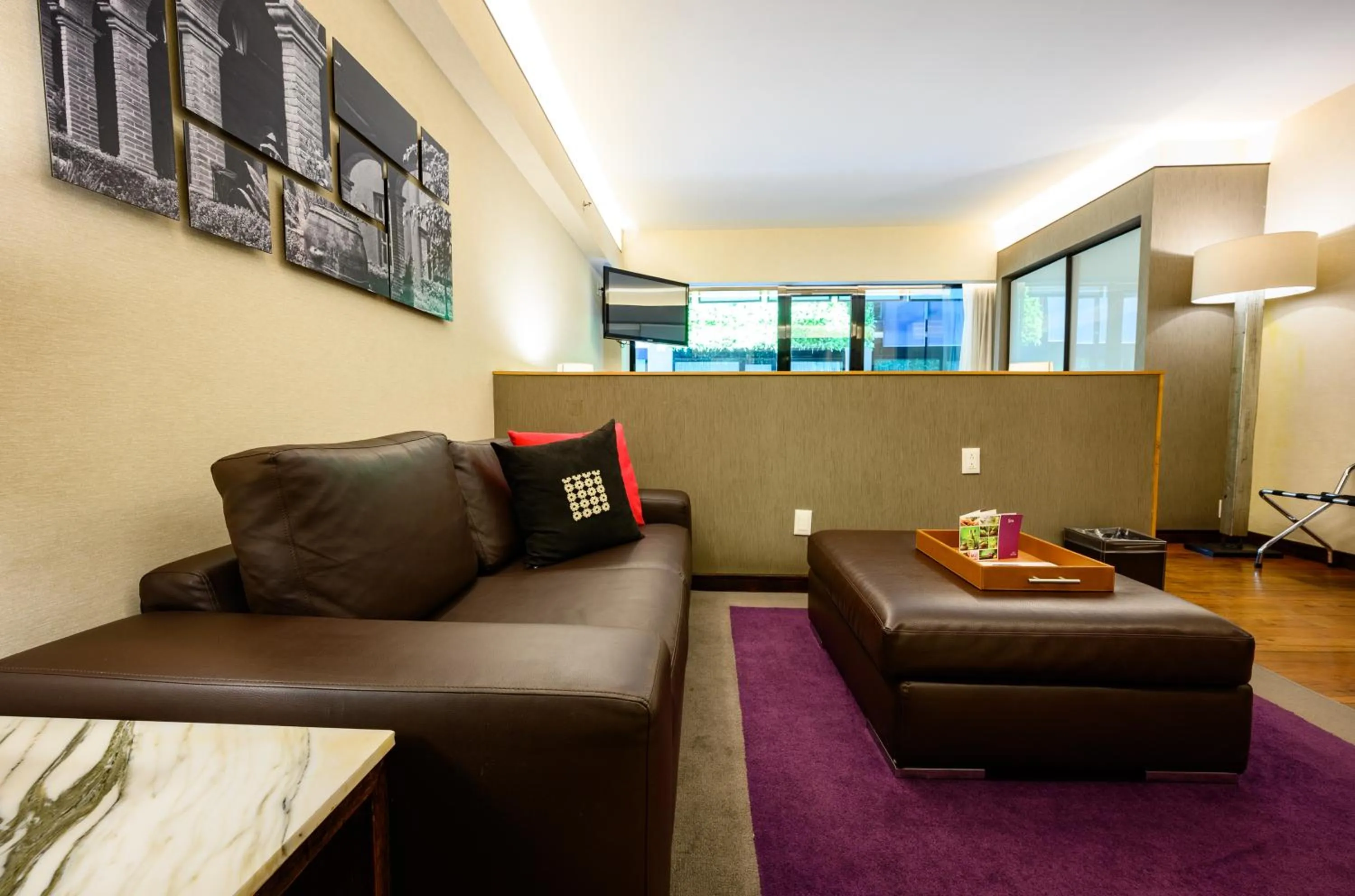 Seating area in Las Suites Campos Eliseos