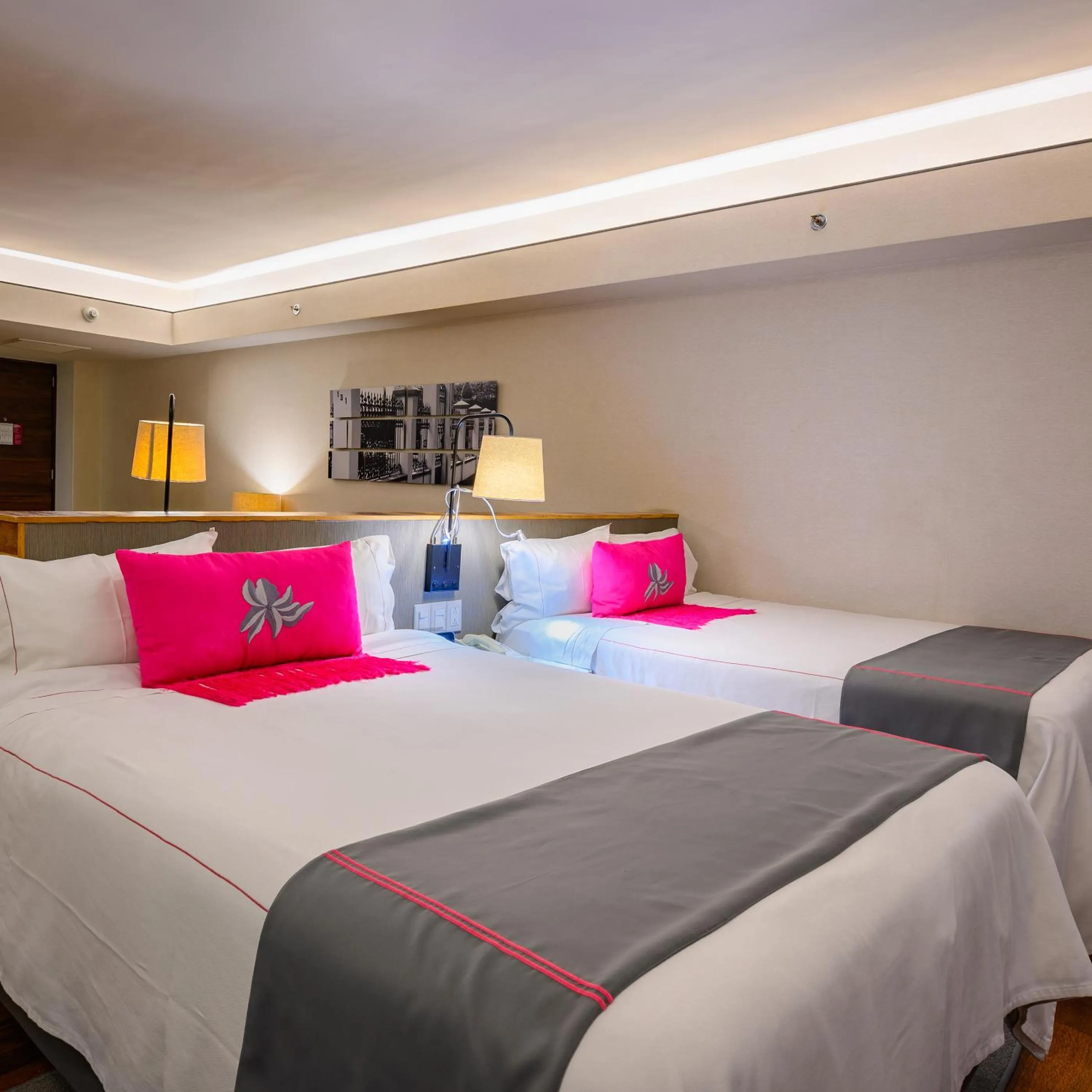 Bed in Las Suites Campos Eliseos